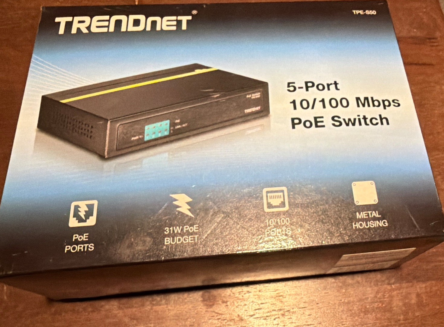 TRENDnet TPE-S50 5-Port 10/100 Fast Ethernet PoE Unmanaged Switch RJ-45