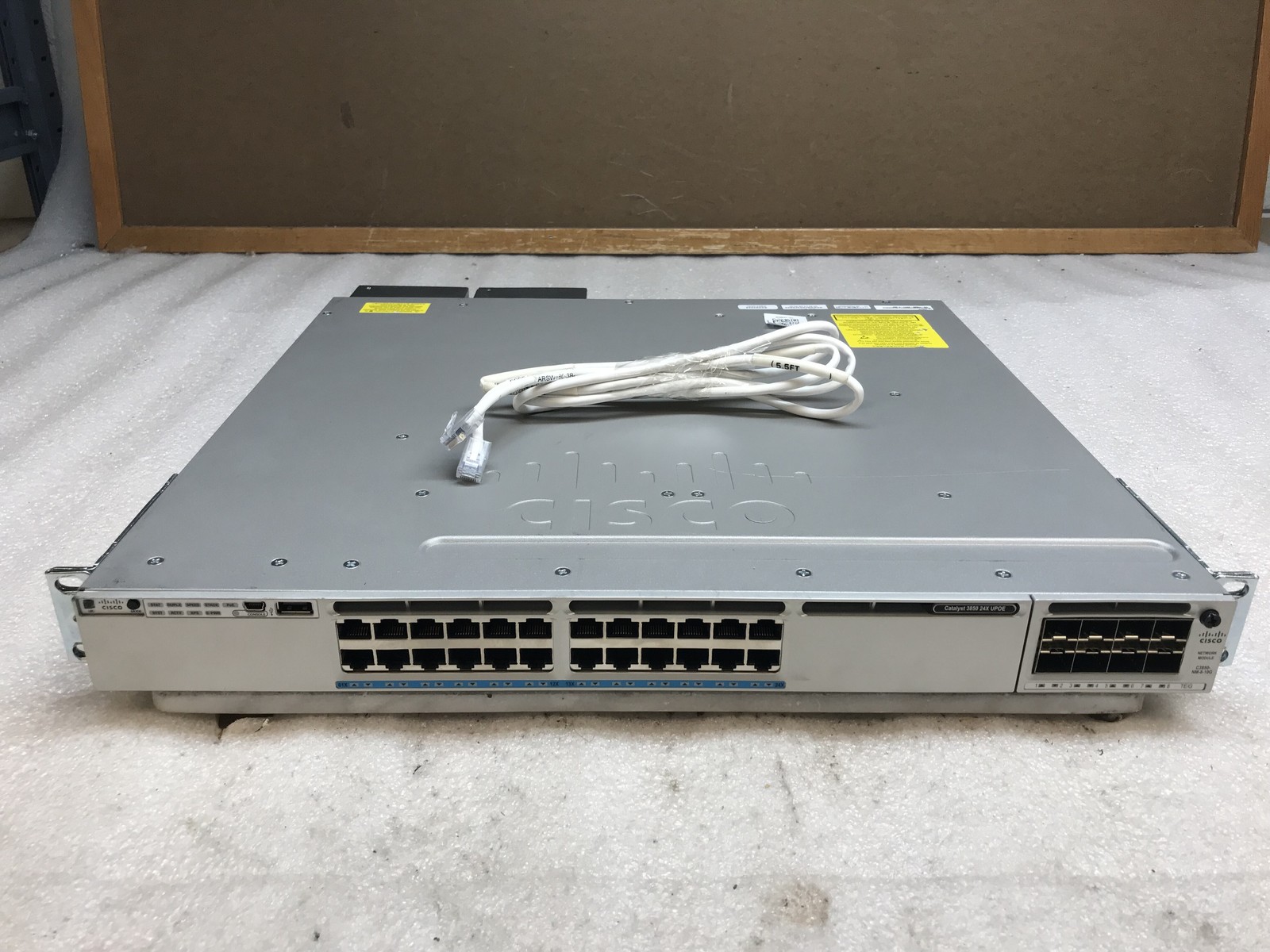 Cisco Catalyst WS-C3850-24XU-E UPoE w/ C3850-NM-8-10G Switch - Tested Reset