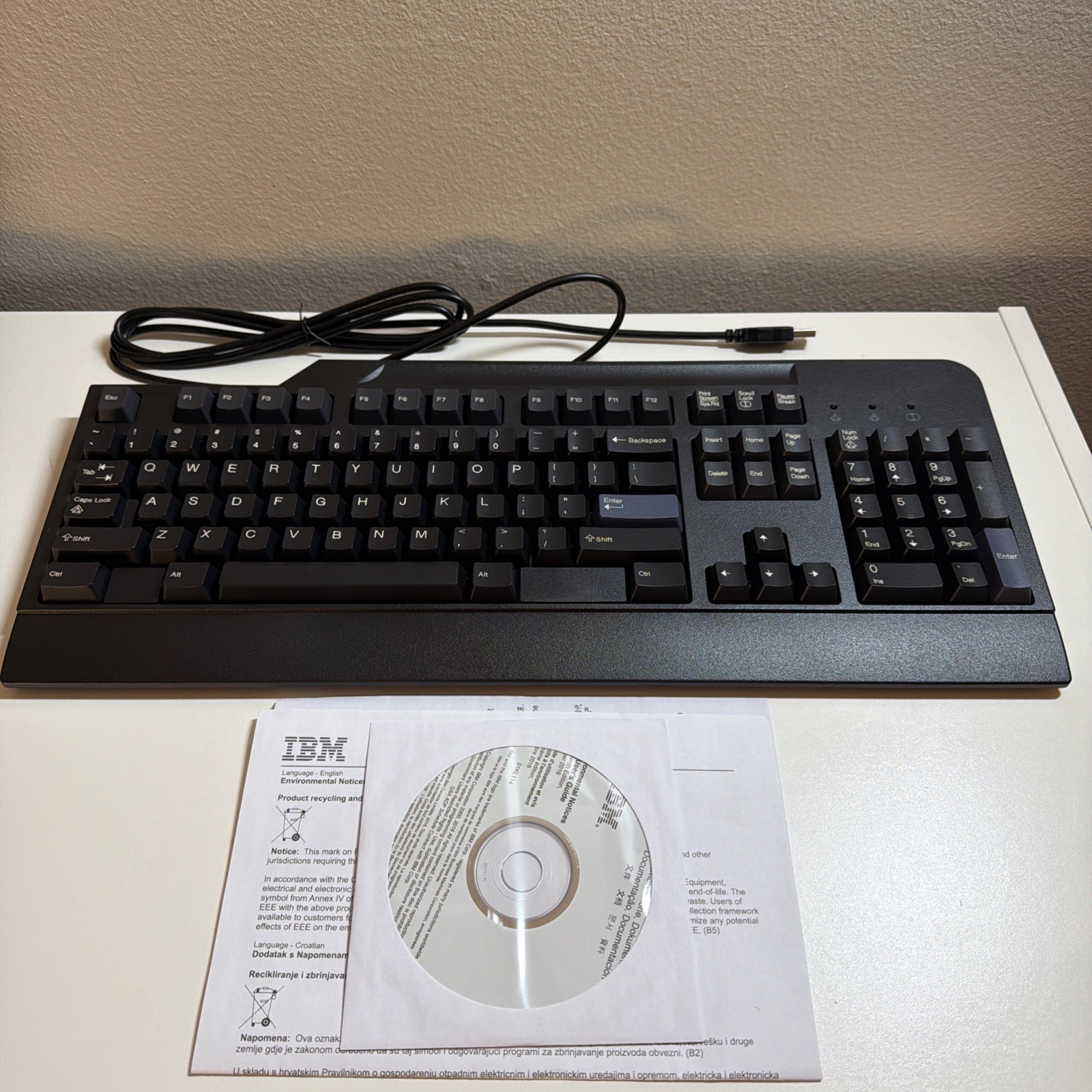 IBM 01LK315 Preferred Pro USB Keyboard Full Size 104-Key Wired USB Black - New