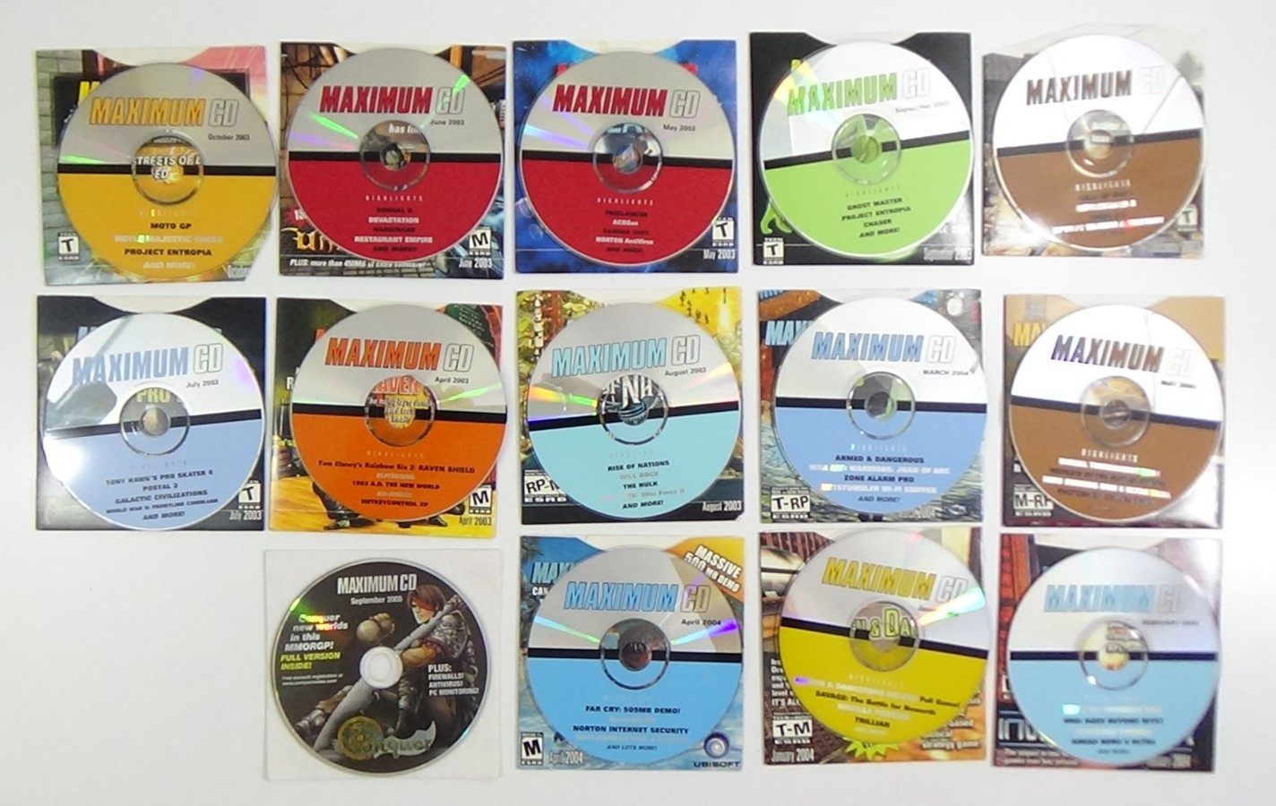 Lot of 14 Maximum CD 2003, 04, 05 App & Game Demo Discs #986-1