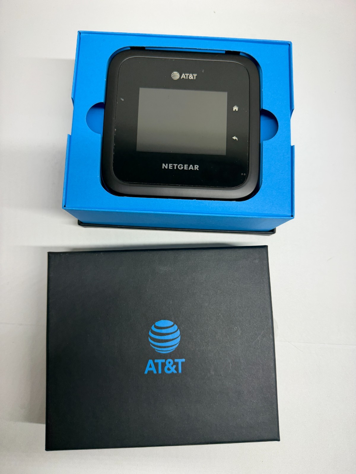 GOOD CONDITION: UNLOCKED NETGEAR Nighthawk MR6500 AT&T 5G Wi-Fi Router - Black