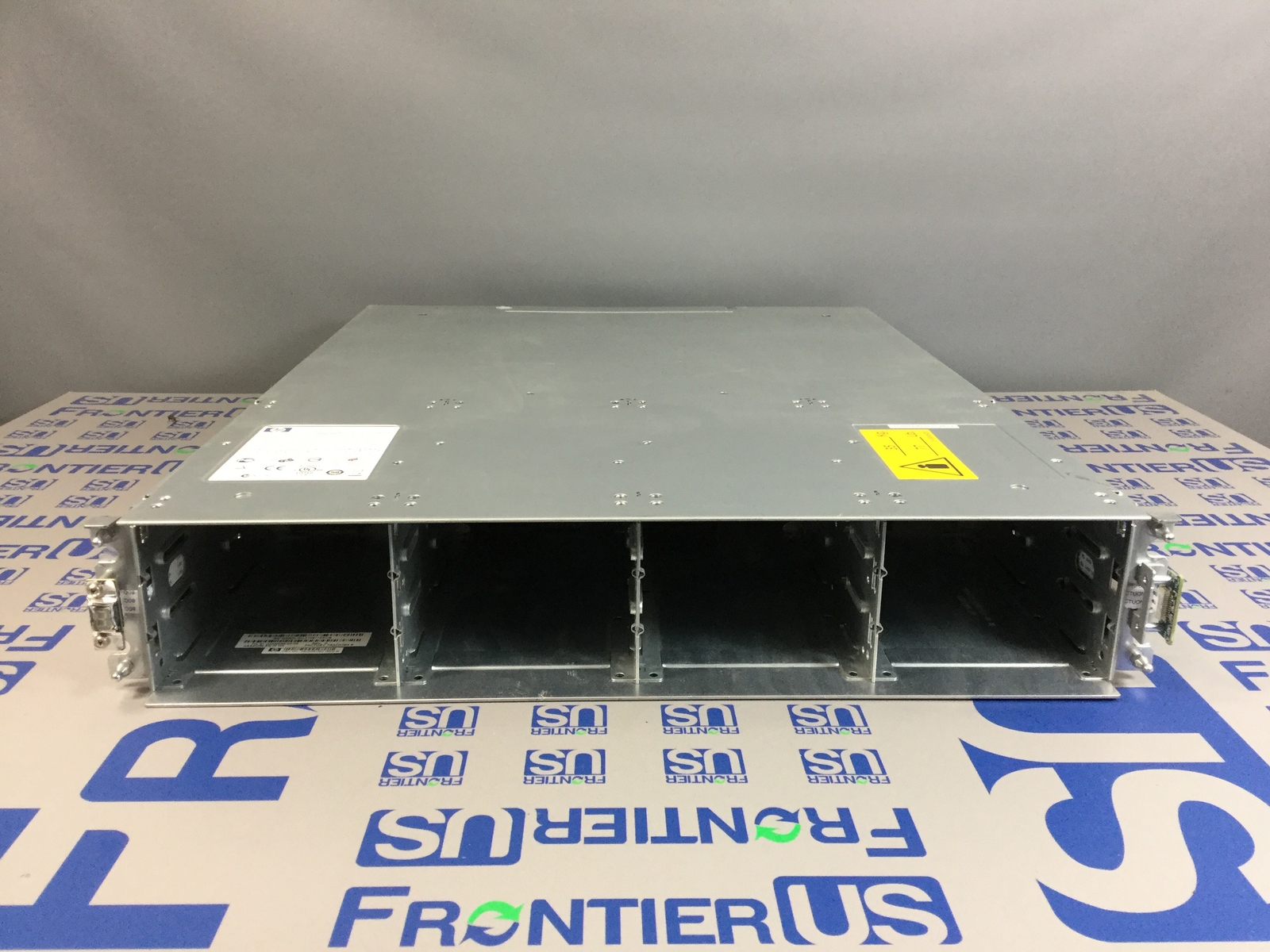 HPE 582938-001 Chassis 2U 12 Bay 6G Midplane P2000 G3 LFF
