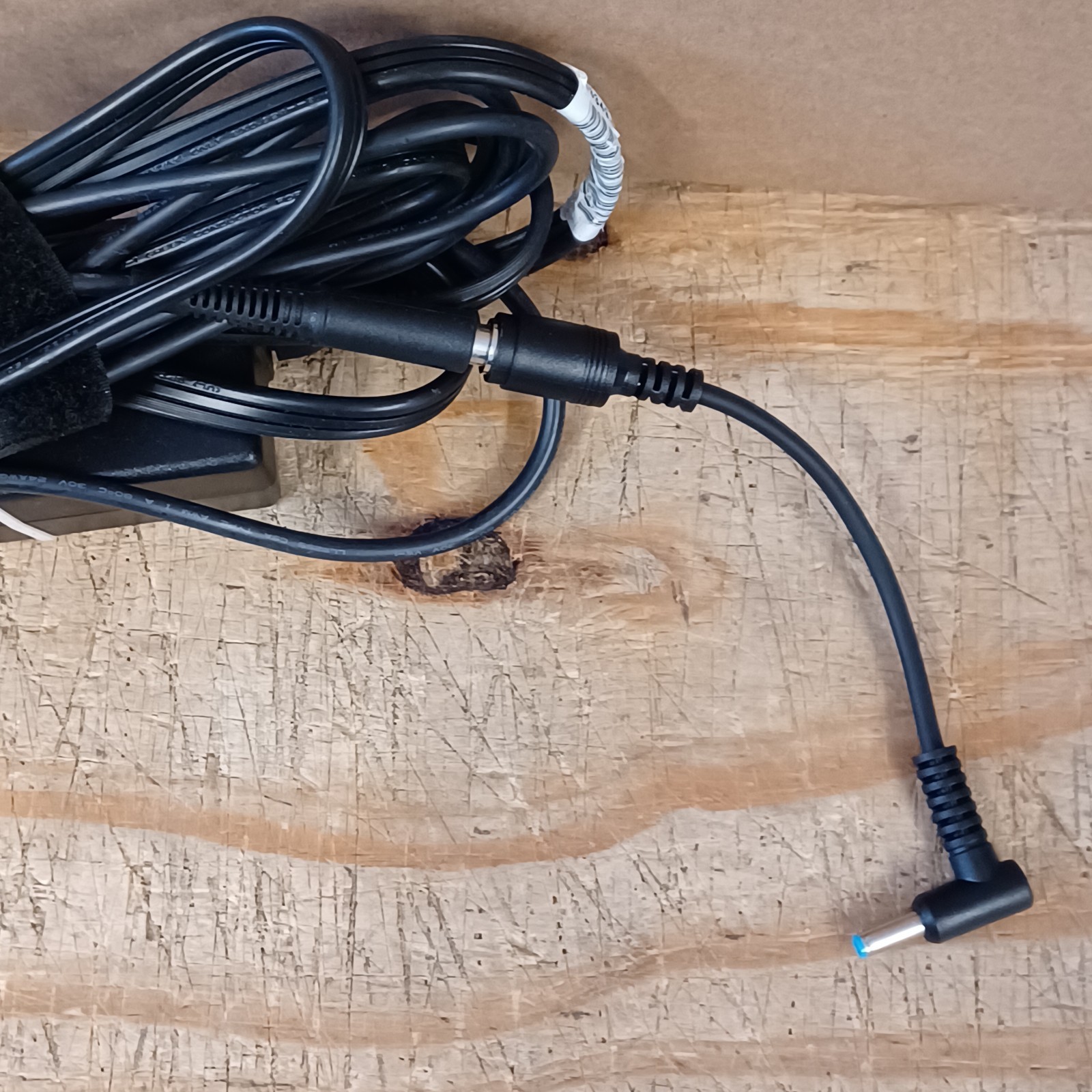 Lot of 10 Genuine HP 90w Power Adapter Big Barrel Size w/ Small Blue Tip Adapter