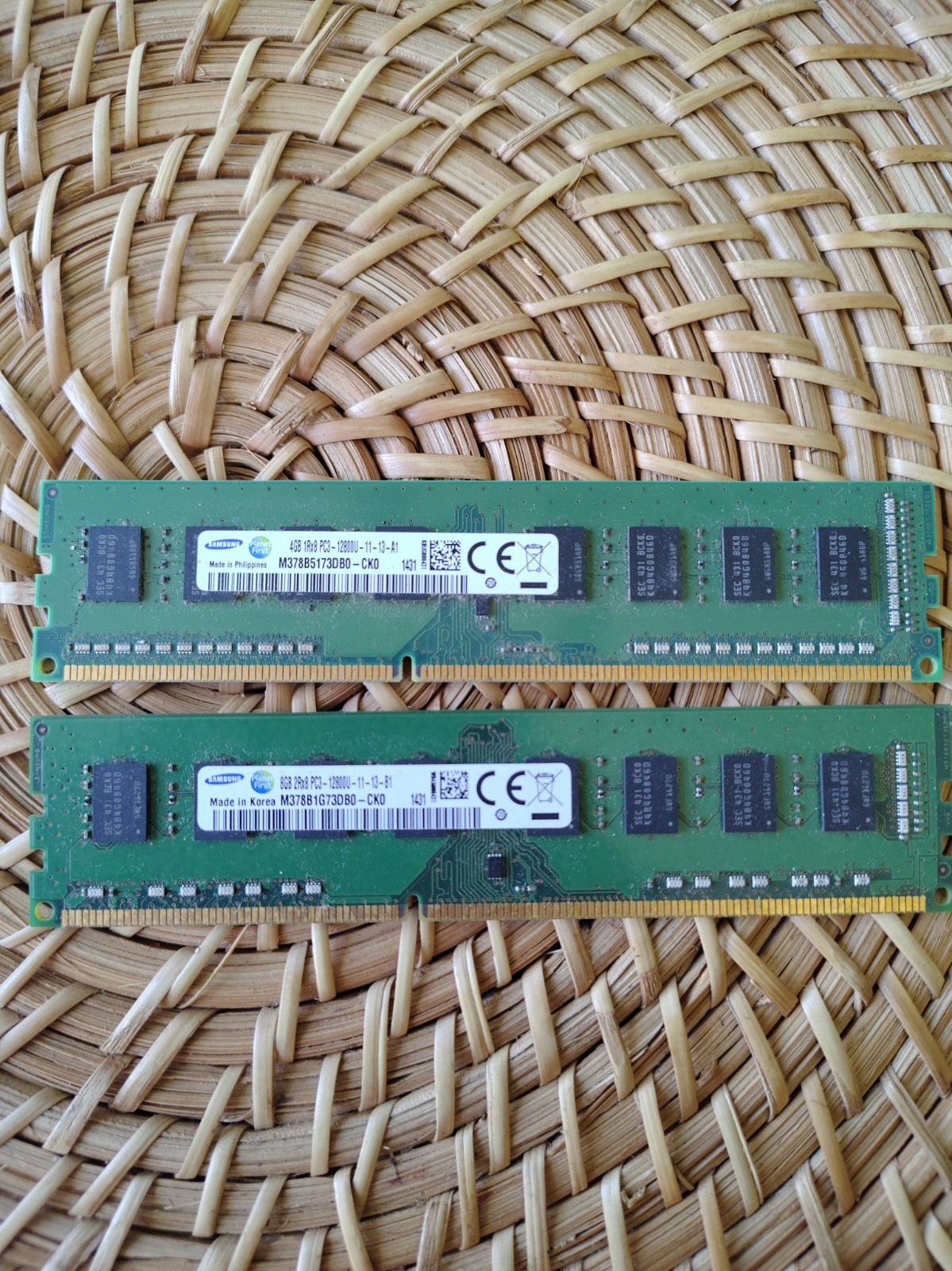 12GB (1x8GB)/(1x4GB)Samsung DDR3 1600MHz PC3-12800U Desktop RAM 