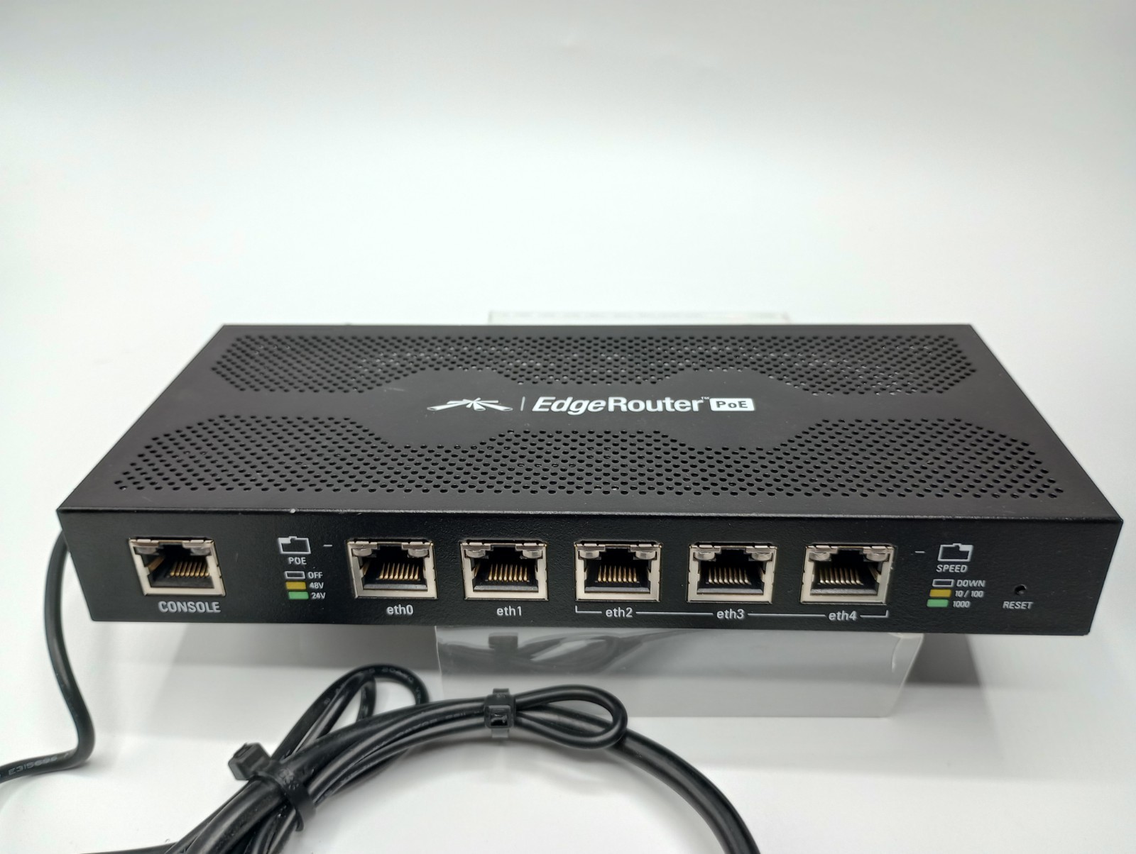 Ubiquiti Networks ERPoe-5 EdgeRouter PoE 5-Port Router w/ Power Supply