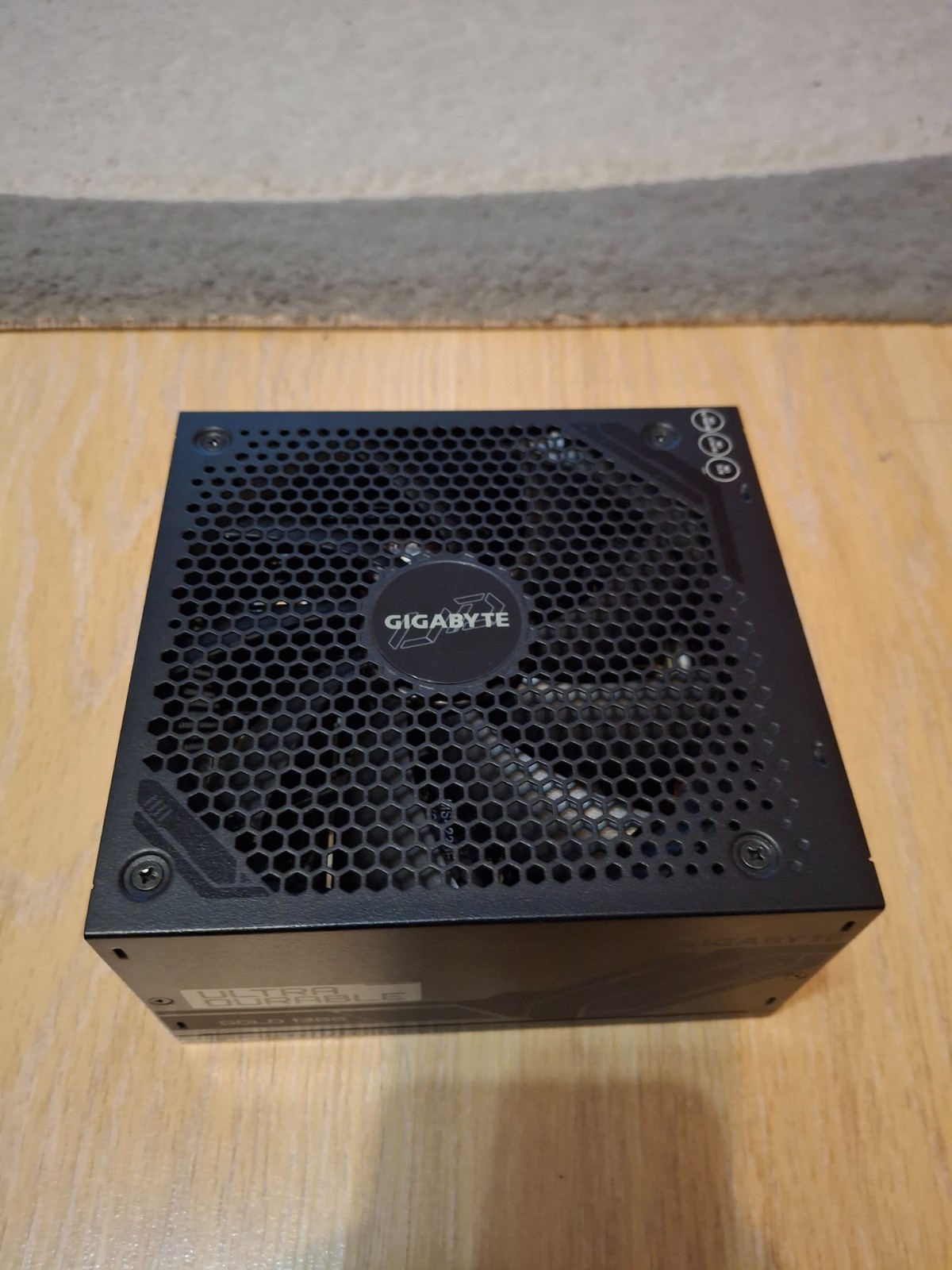 Gigabyte UD1300PG power supply