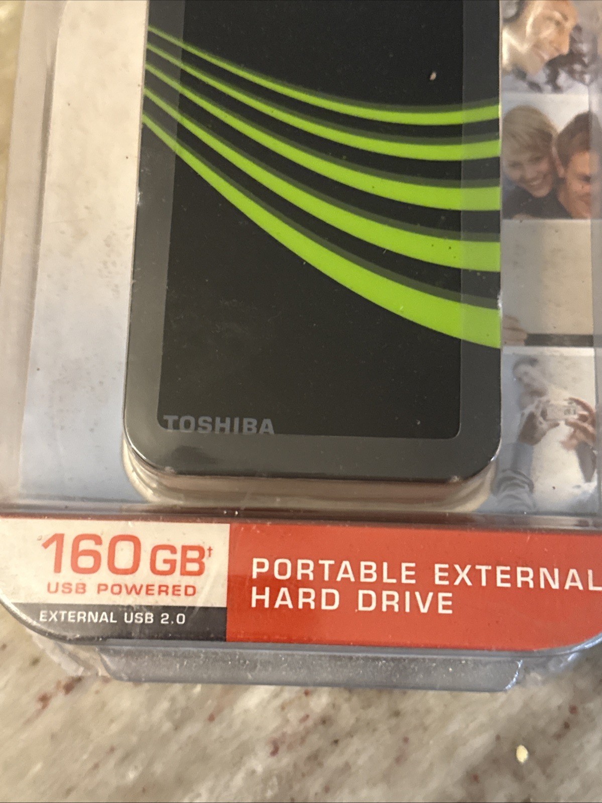 Toshiba 160 GB USB 2.0 Portable External Hard Drive (HDDR160E03X) Sealed In Box