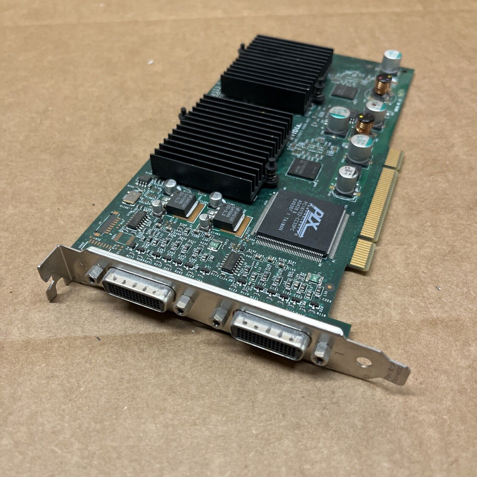NVIDIA Quadro4 400 NVS 64MB DDR 8Y717 W7881 180-50077-0000-A05 274623-001