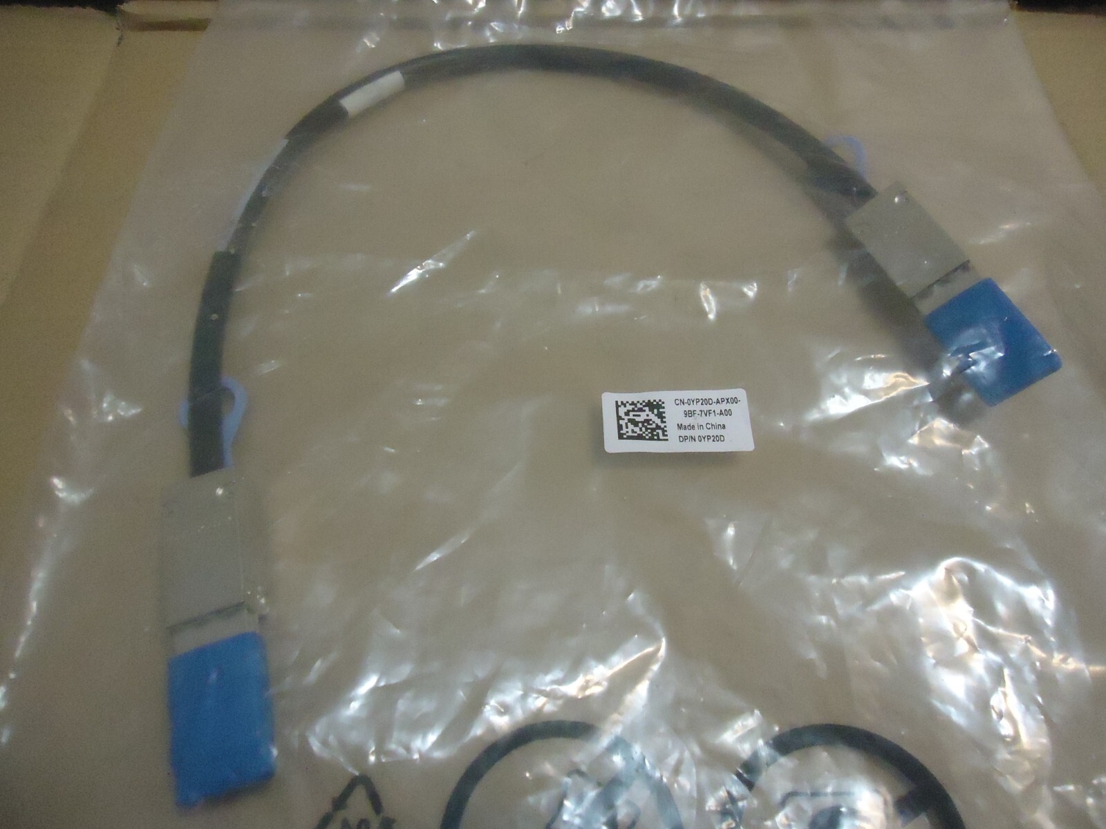 Dell  CN-0YP20D Amphenol Stack Cable