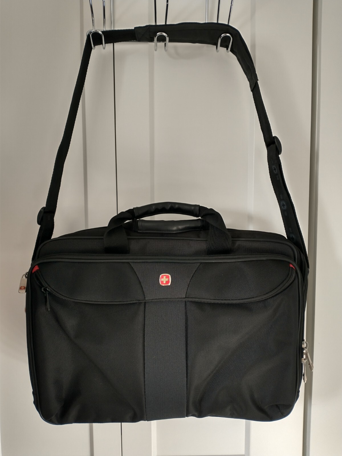 Wenger - CORAL Carrying Case for 15.4" Notebook - Black