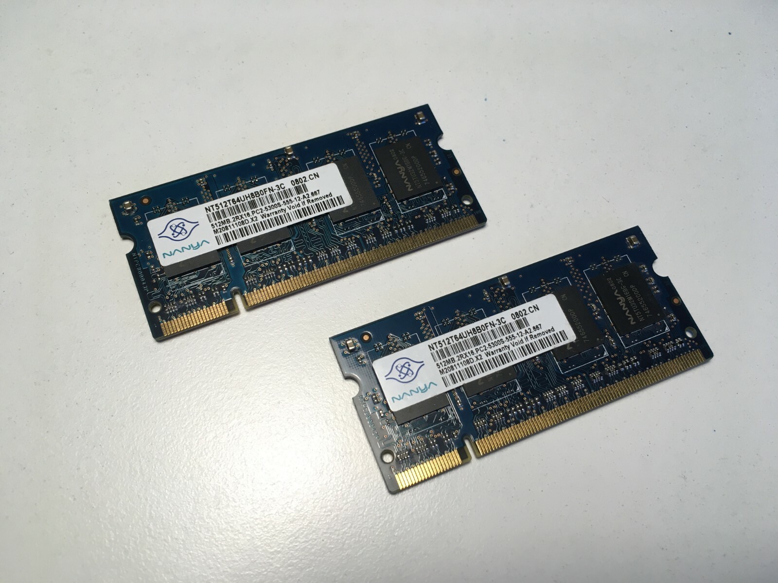 Nanya 1GB (2x512MB) PC2-5300S DDR2-667 667MHz 200-Pin SO-DIMM Laptop Memory RAM