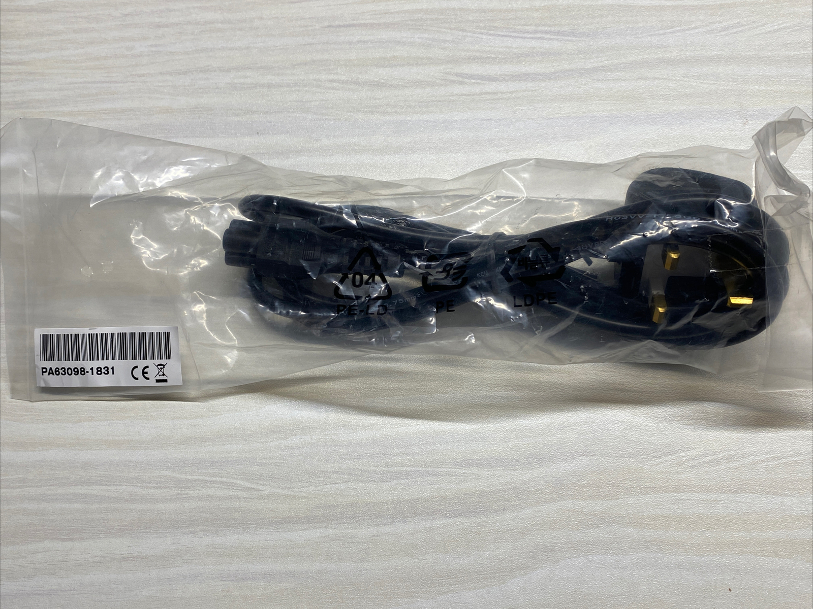 Fujitsu Power cable United Kingdom for fi-6140 6240 PA63098-1831