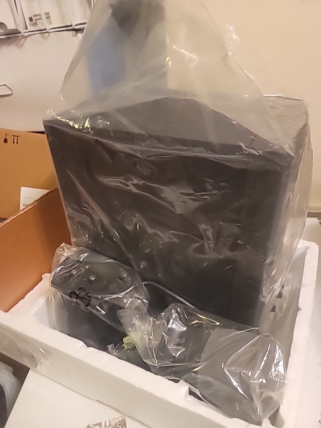 Harmon Kardon HK395 PC Speaker Set Powered Subwoofer and 2 Speakers 