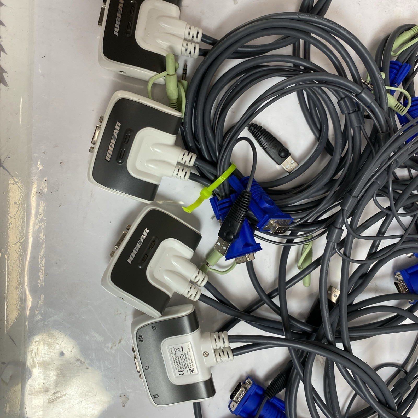 Lot 4 IOGEAR GCS632U 2-Port USB VGA KVM Switch Box w/ Built-In Cables & Audio