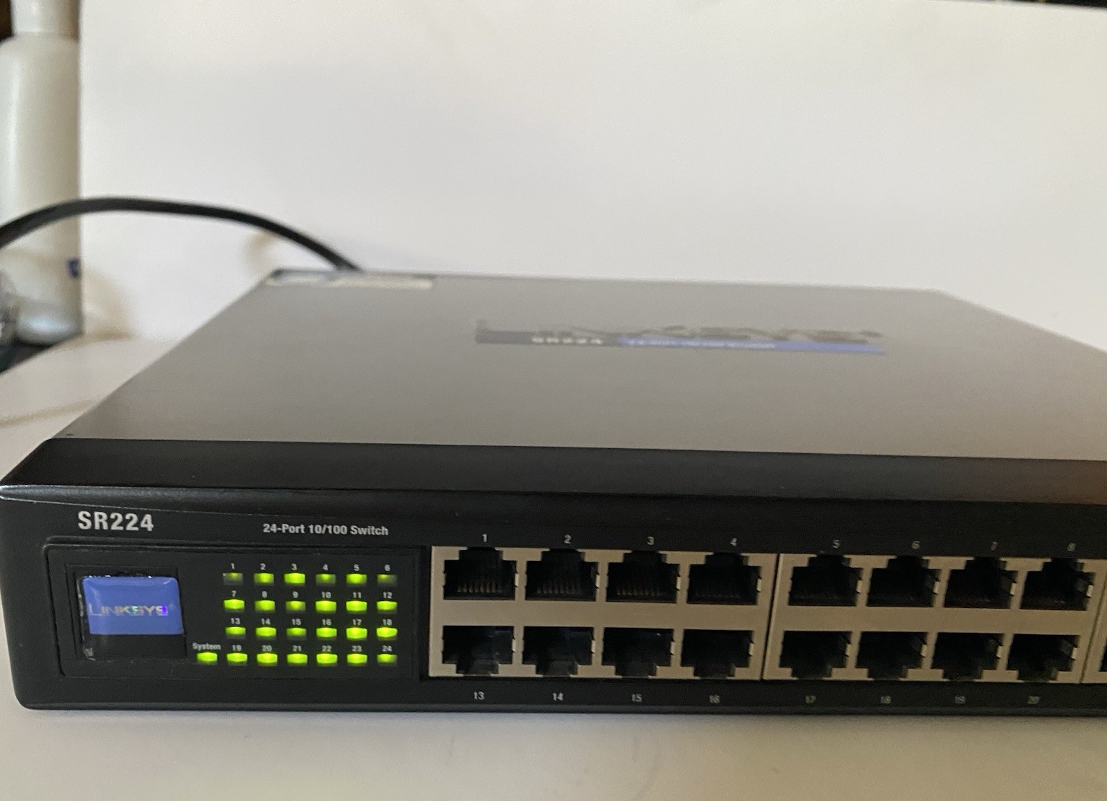 Cisco Linksys SR224 v2.0 24-Port Fast Ethernet Switch Power Tested - pi