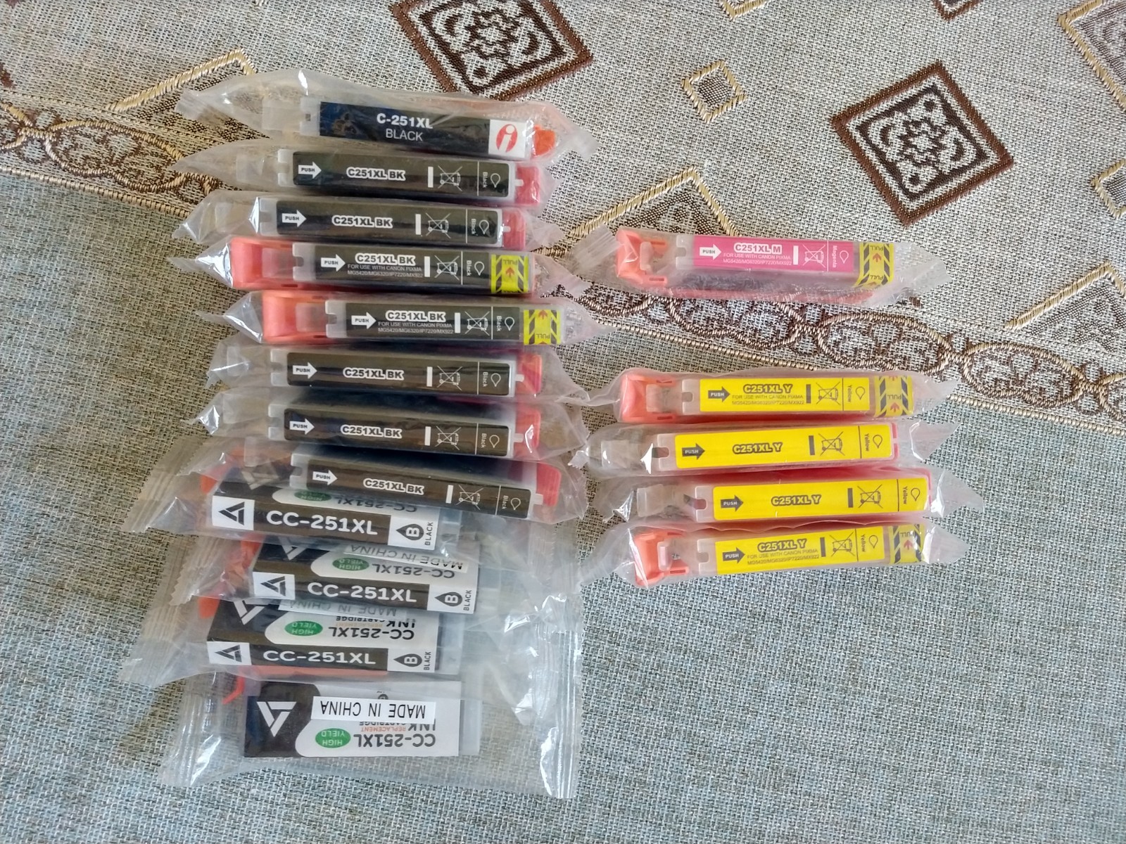 17 Pack Canon Pixma Ink Tank Cartridge set 12 Blk  4 Yellow 1 Mag CC-251XL