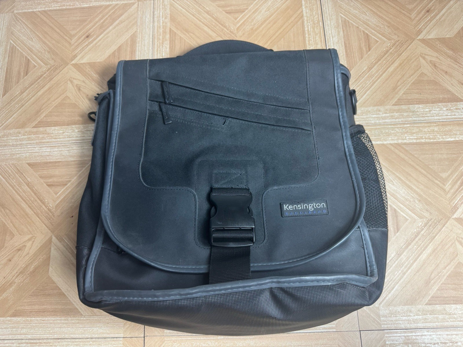 Kensington Black Saddle Bag Backpack Laptop Bag With Shoulder Strap