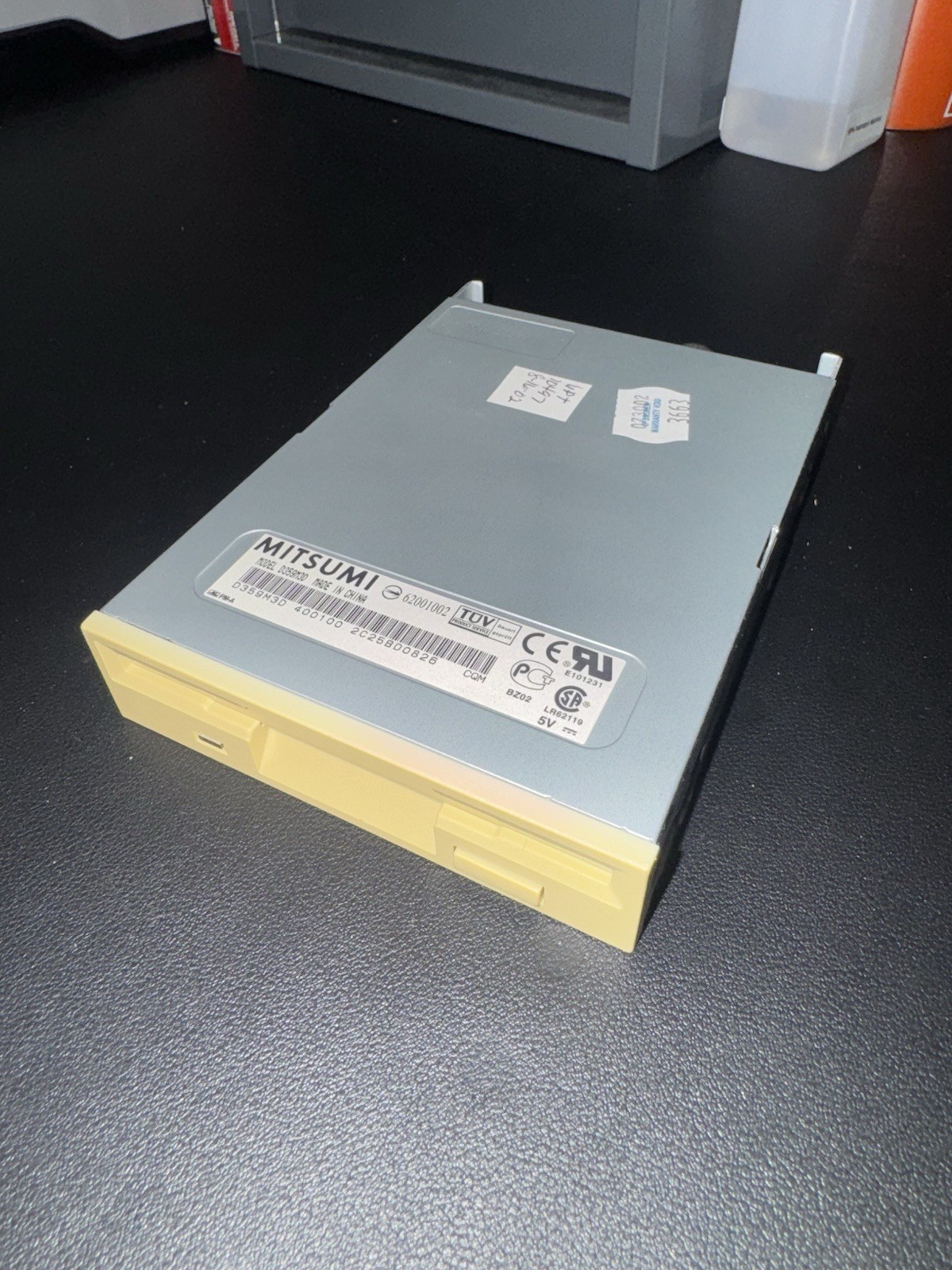 Mitsumi D359M3 3.5" Floppy Disk Drive White Faceplate