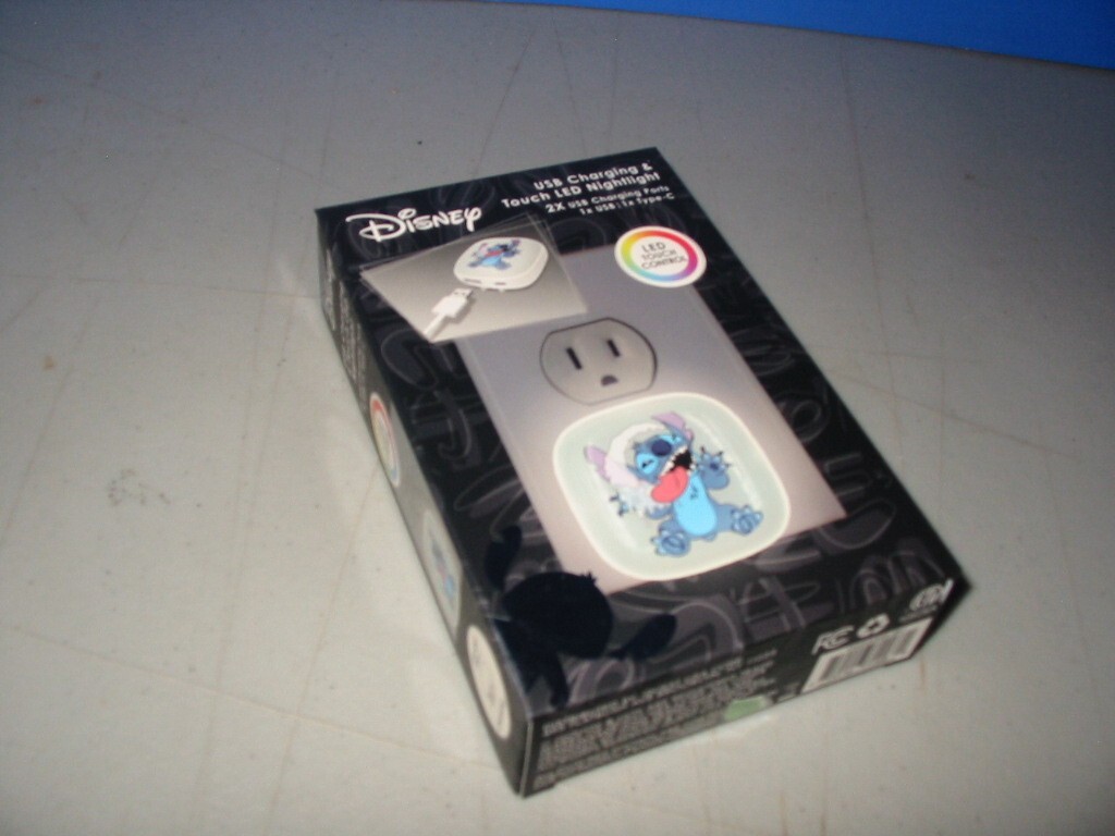 Disney Stitch 2x USB Charging Ports 1 X USB LED Nightlight Changing Colors New