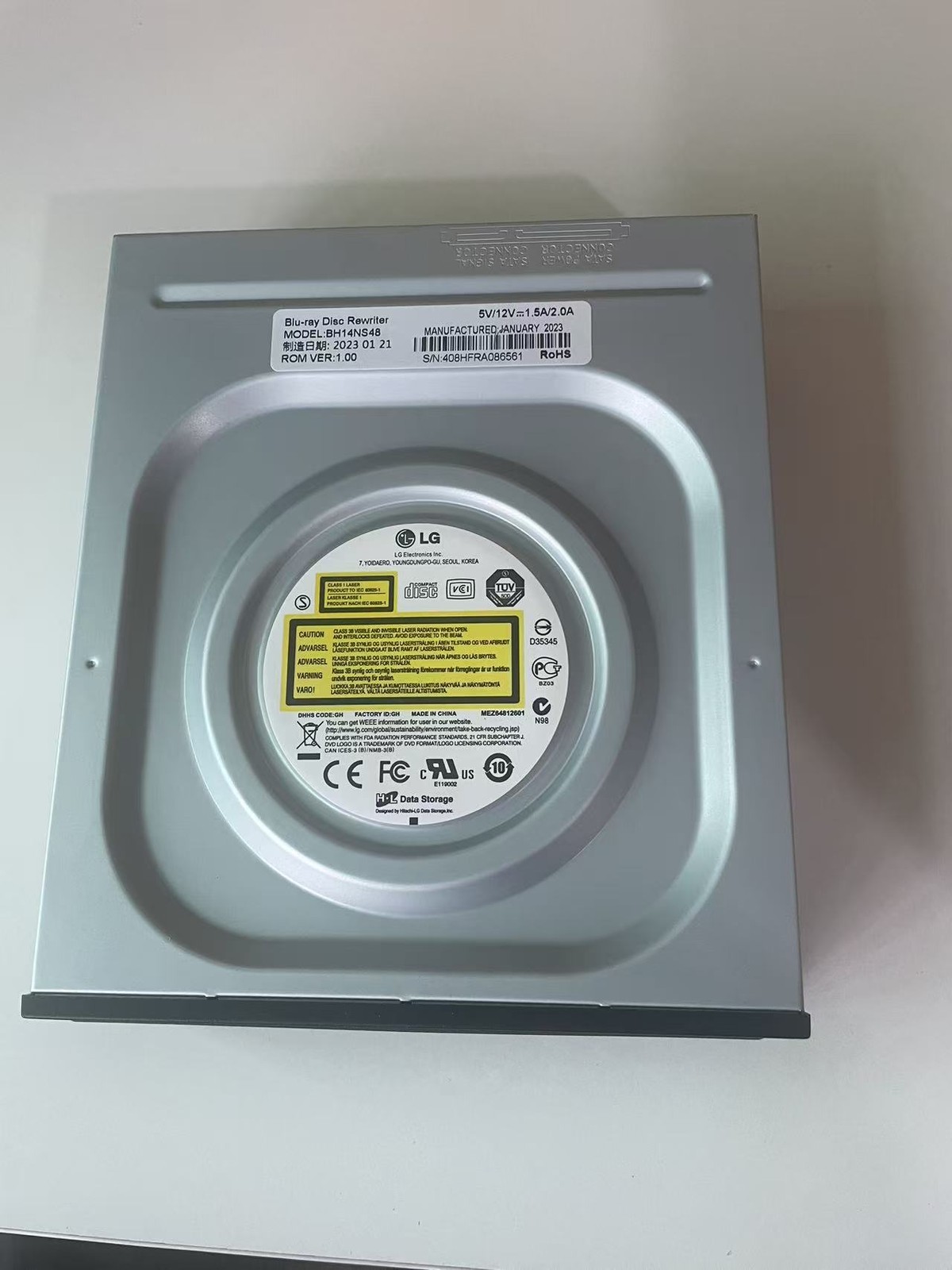 Compatible LG BH14NS48 16X Blu-ray burner internally installed
