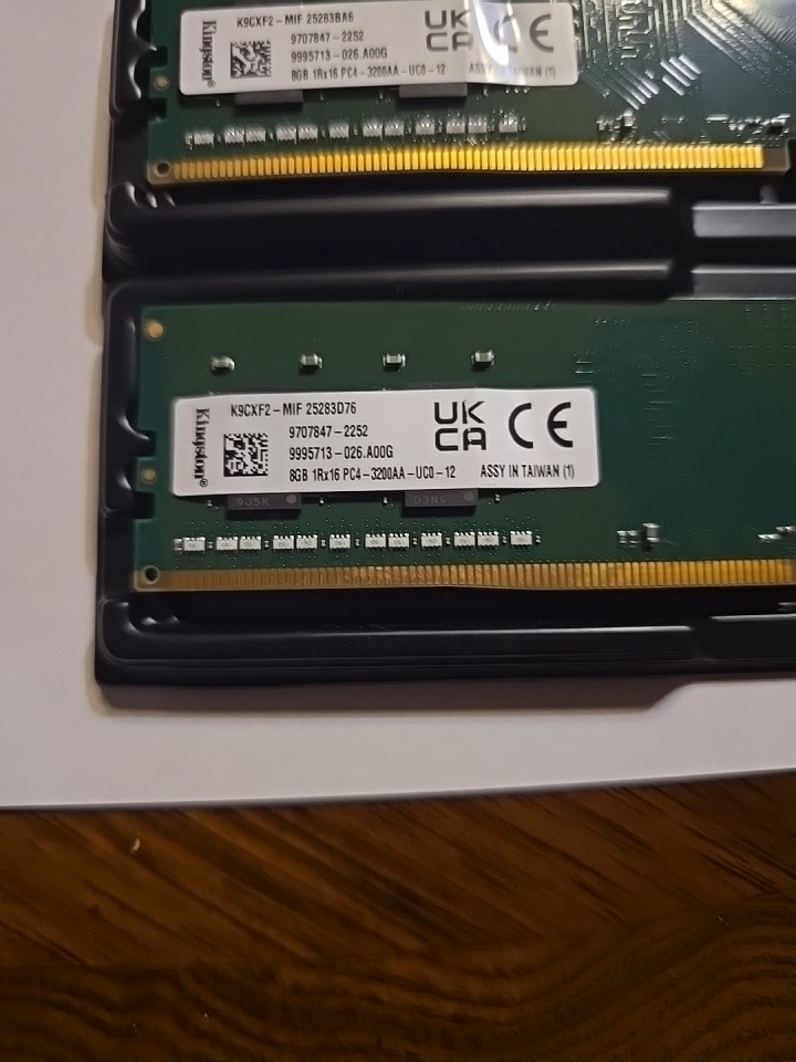 Kingston 8GB 1Rx16 PC4-3200AA-UC0-12 Desktop Memory 