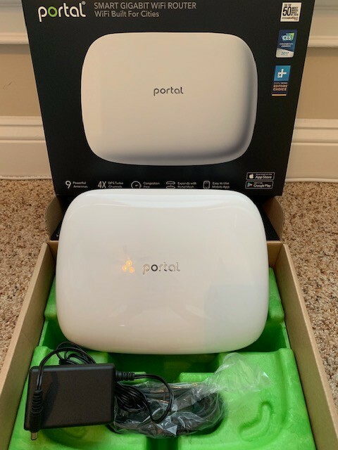  Razer Portal Mesh Wi-Fi Router High-perf Router for gaming w/original packaging