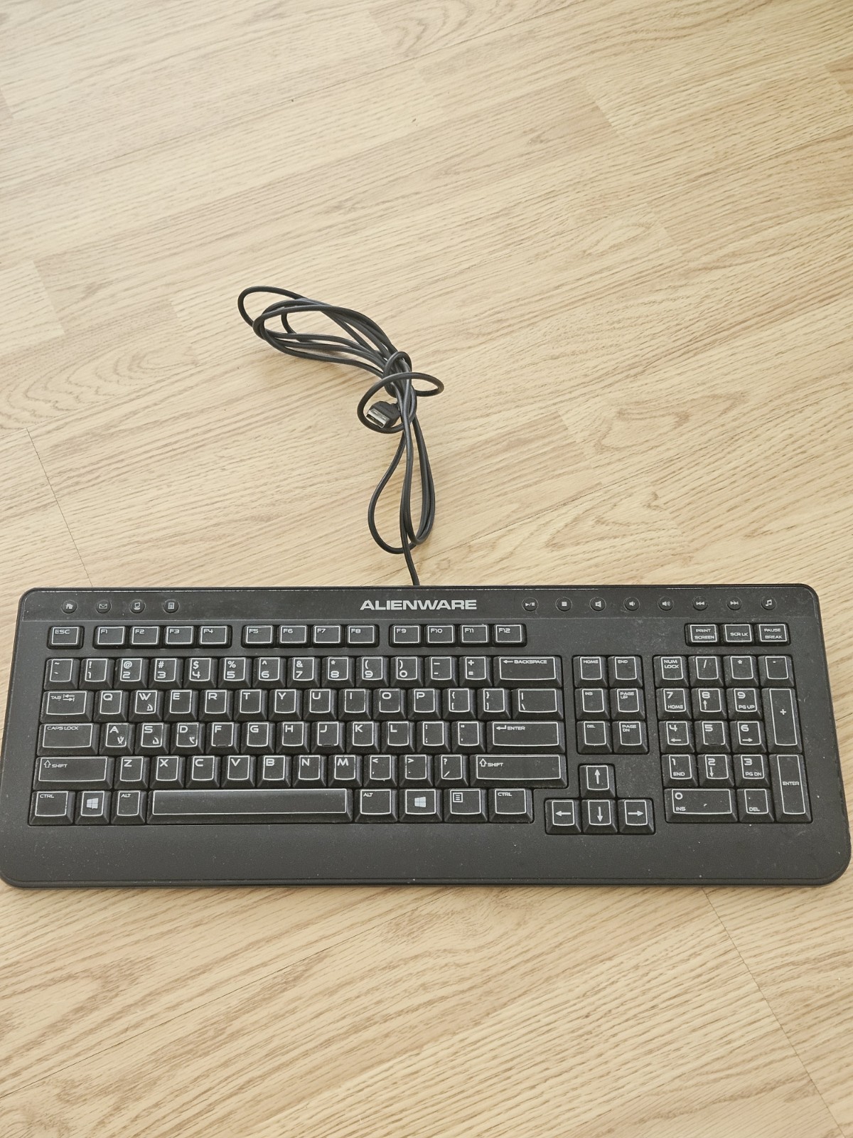 Dell Alienware SK-8165 USB Wired Gaming Multimedia Keyboard Slim
