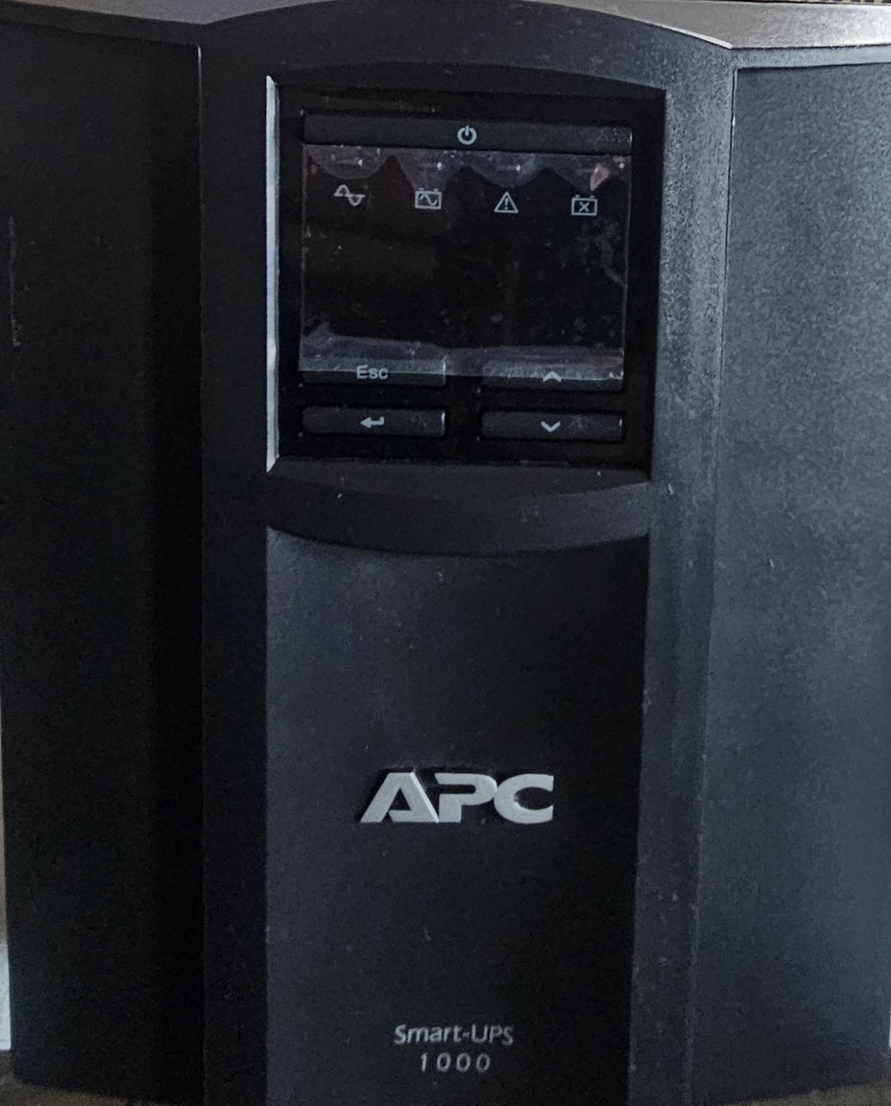 APC SMT1000 Smart-UPS 120 VAC 1000/1500va NEW OPEN BOX, NEW BATTERIES, TESTED.