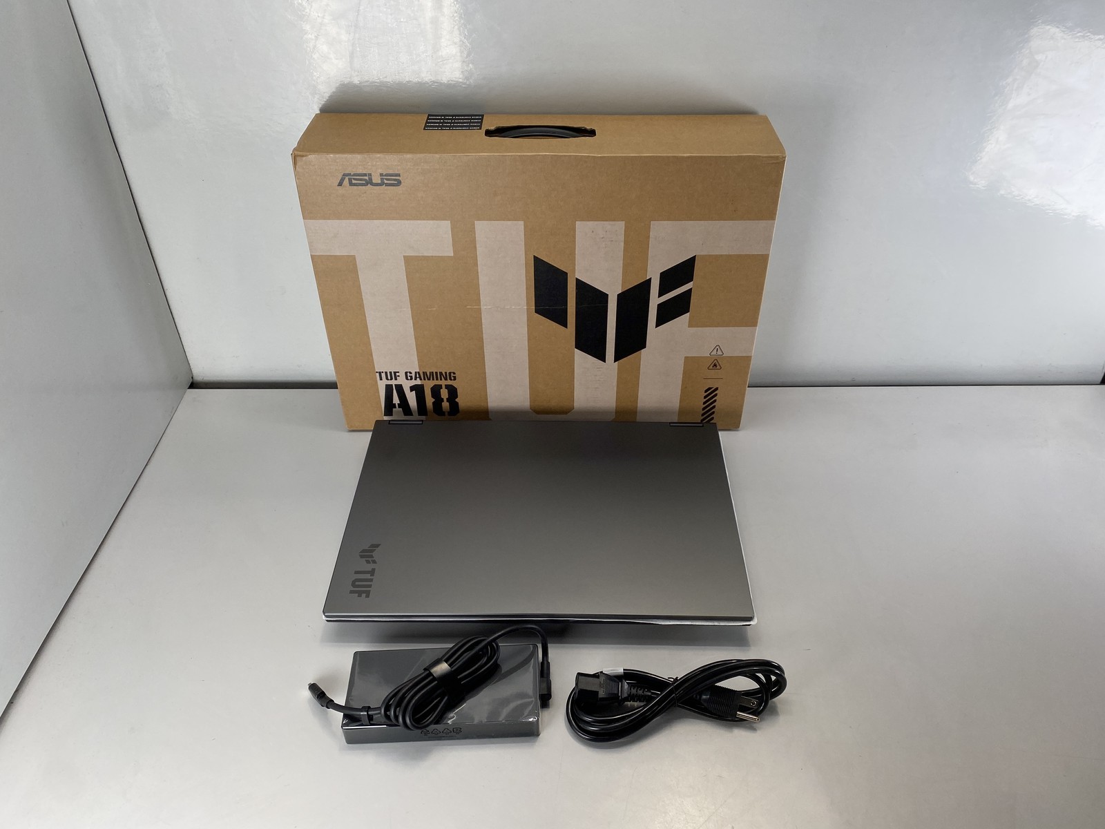 Asus Laptop Tuf Gaming A18 FA808UM 18" AMD Ryzen 7 260 2TB RTX 5060- Gray