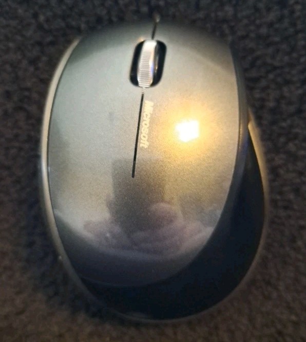 Microsoft Explorer Mini Mouse model 1363 Wireless-Laptop Computer Missing Dongle