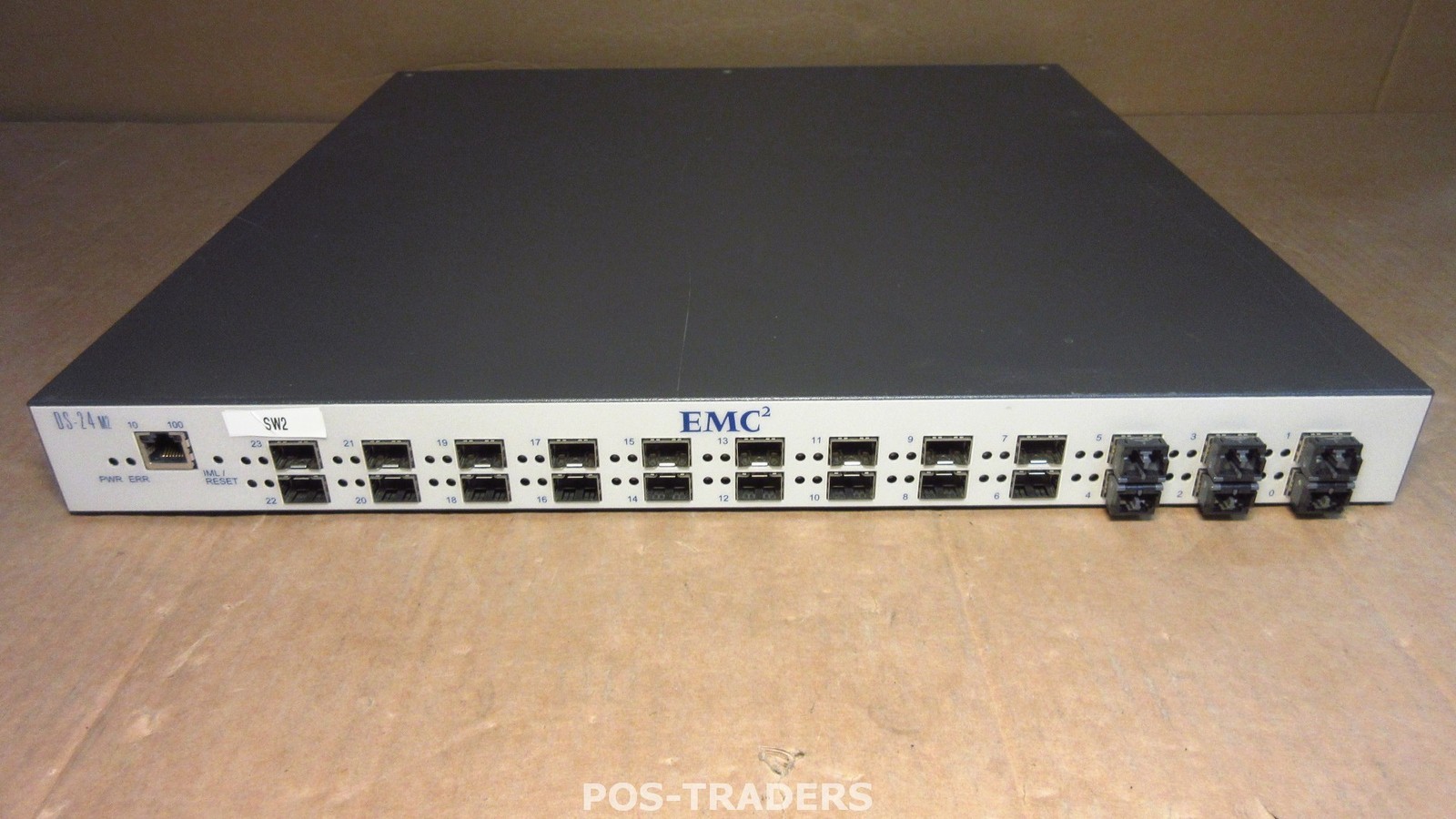 EMC Connectrix DS-24M2 24-Port Fibre Channel Network Switch 118032296 2X PSU
