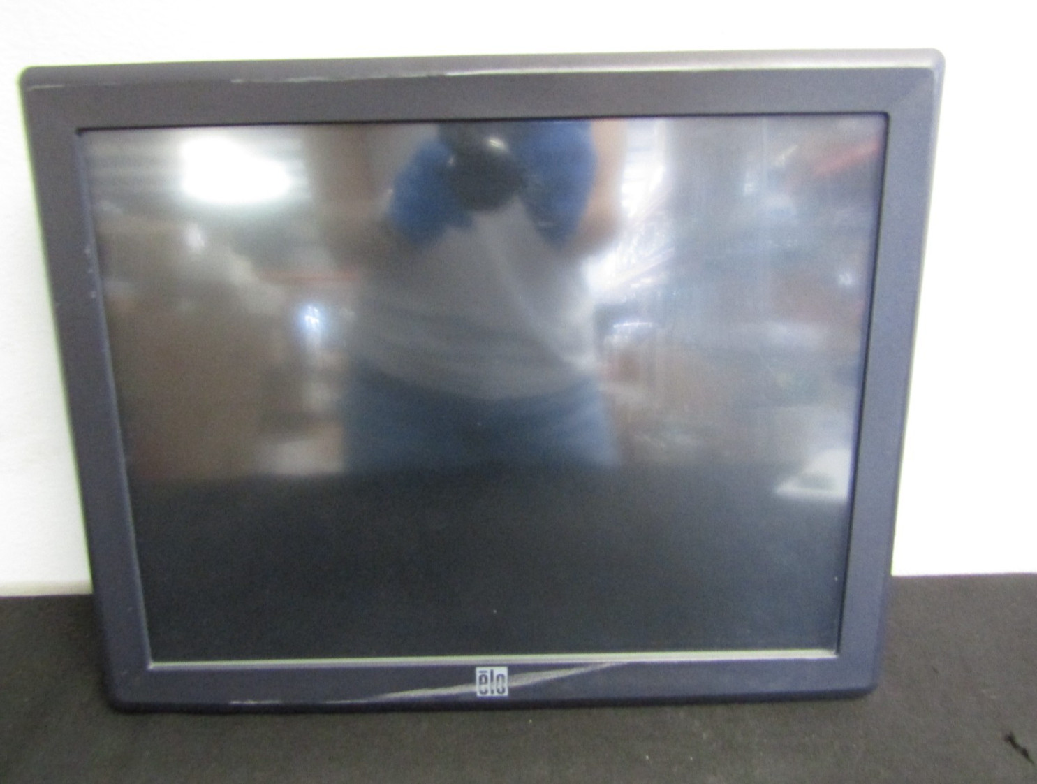 Elo Touch Solutions ET1515L-7CWA-1-GY-G 15" LCD Touchscreen Monitor