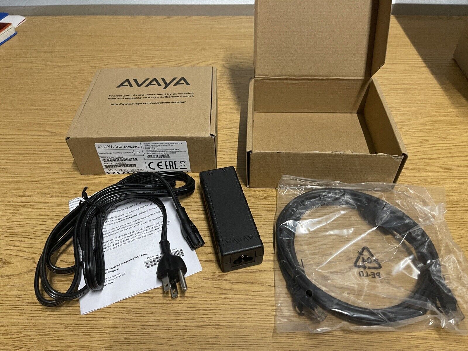 Avaya Global Single Port PoE Injector Kit GSPPOE  700511266 Lot of 2