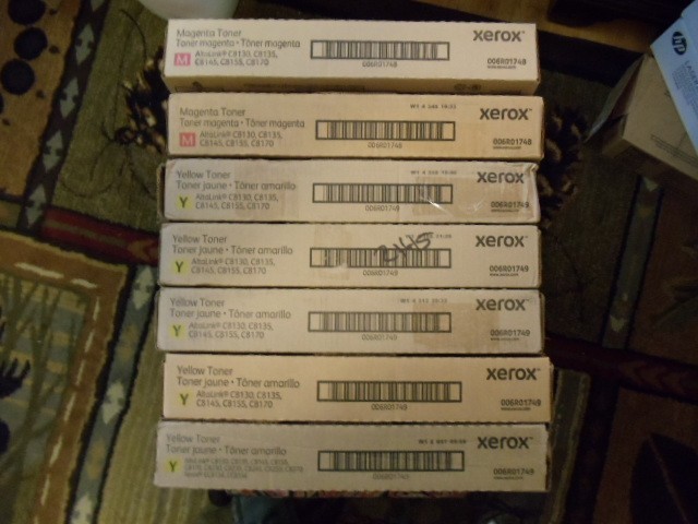 Genuine Xerox two 006R01748 and  five 006R0149 C8100 series toner