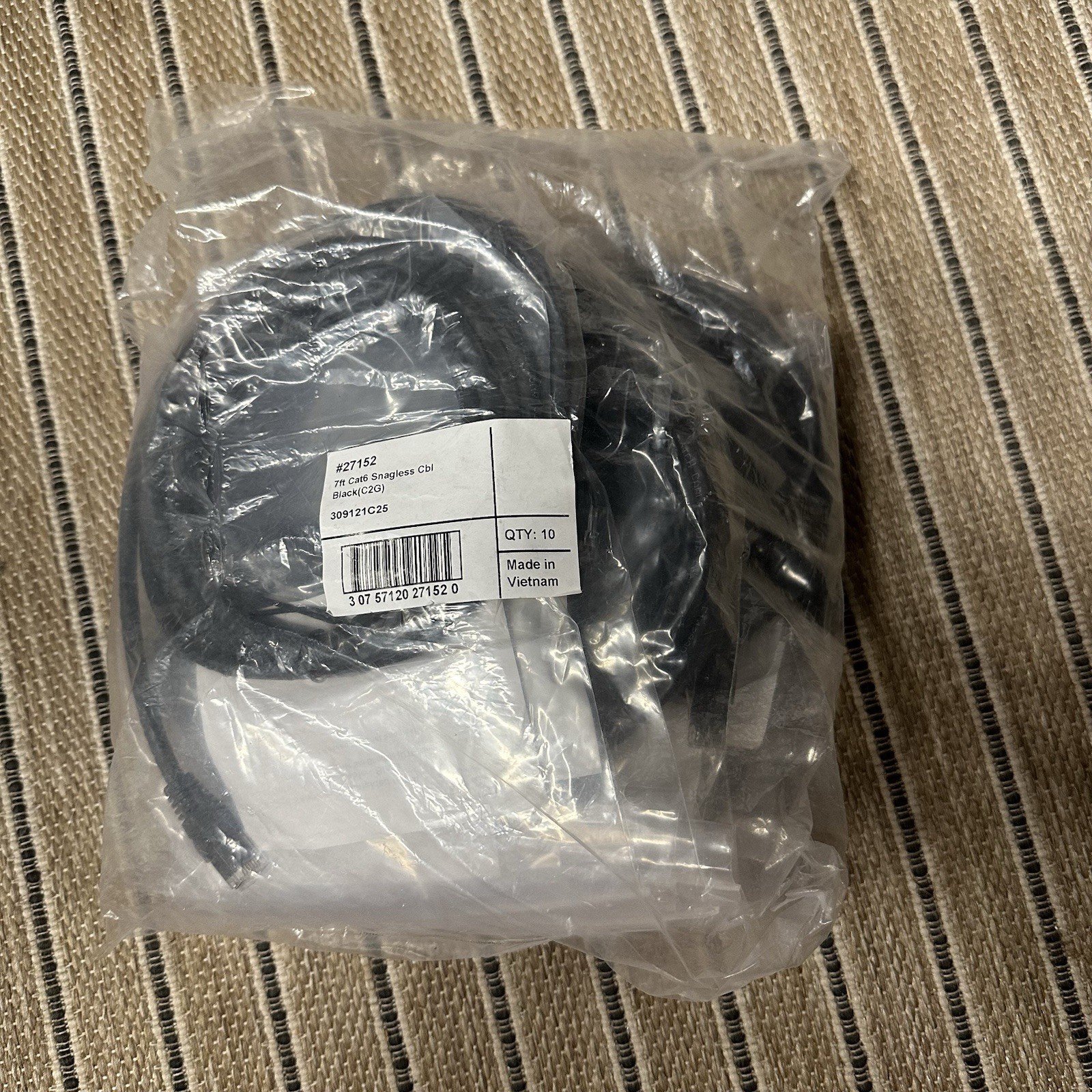 Lot of 12 C2G 27152 7ft Cat6 Snagless UTP Ethernet Patch Cable Black New