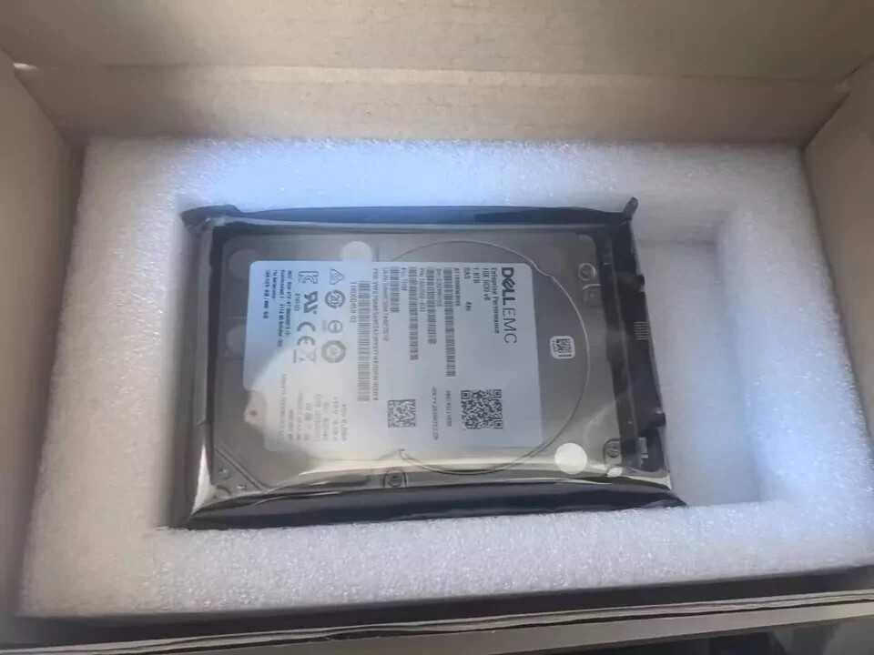 FOR EMC UNITY 005051636 1.8TB 10K 12GBps 2.5" SAS HDD 005051633 D3-2S10-1800