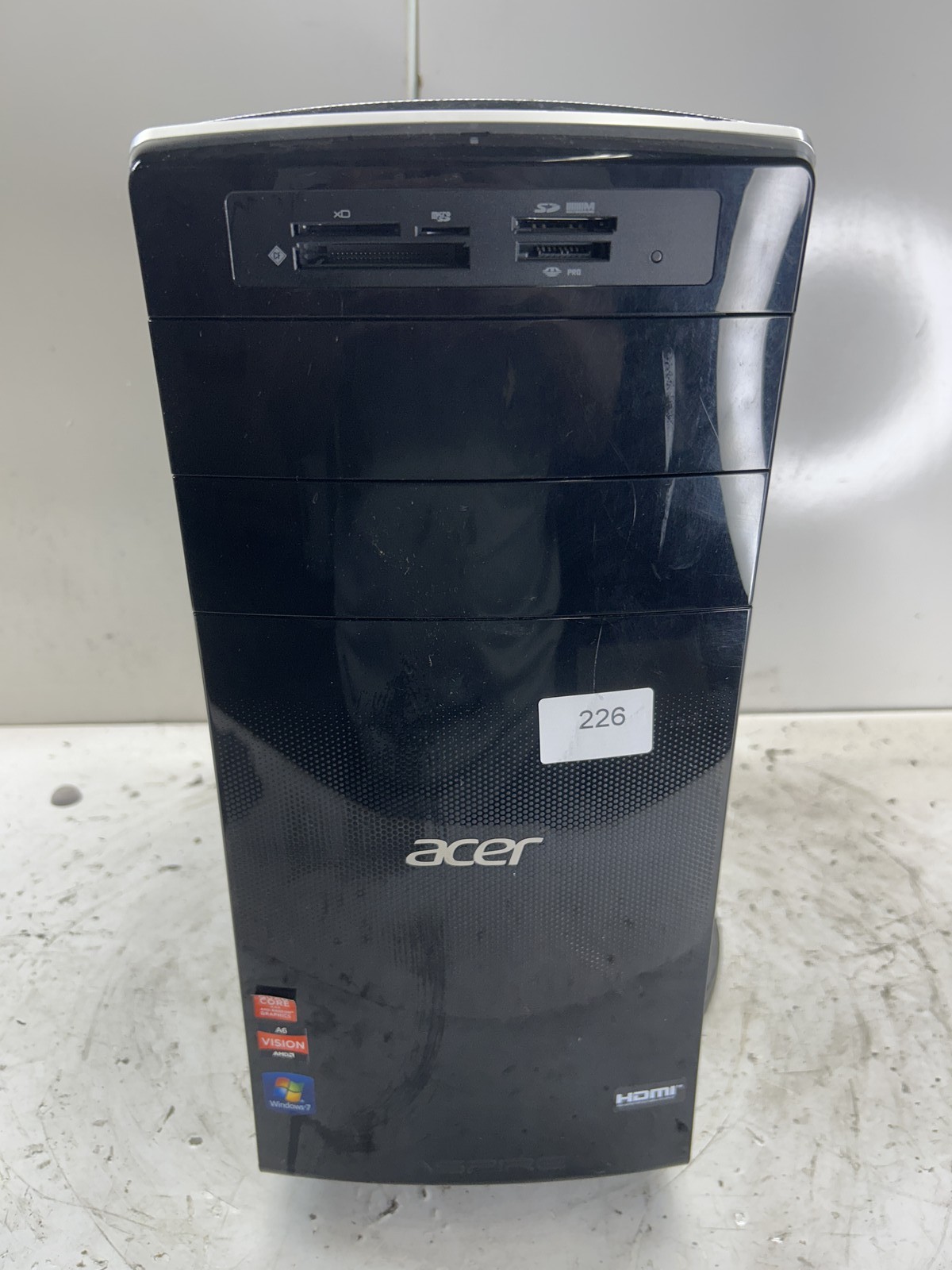 Acer Aspire M3470G AMD A6-3620 2.20GHz 2GB NO HDD