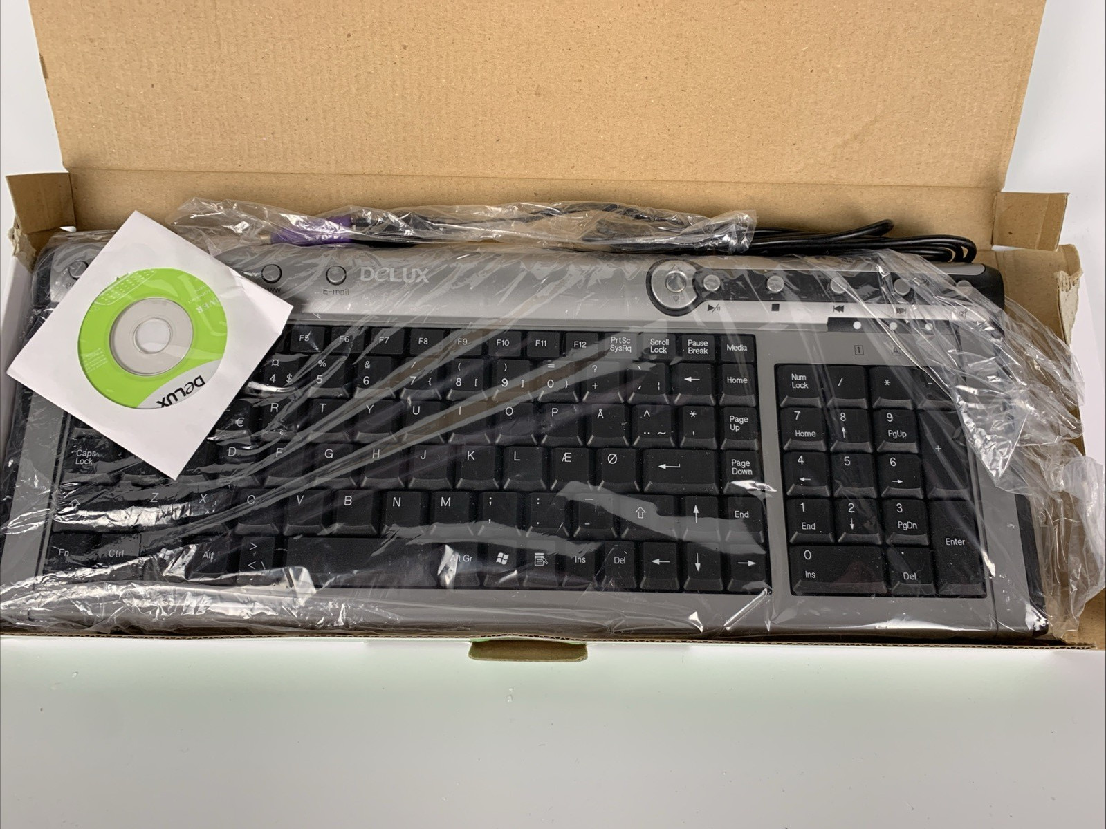 NOS 2000s Delux DLK-5005 Wired USB Keyboard w/ Native PS/2 Support Nordic Layout