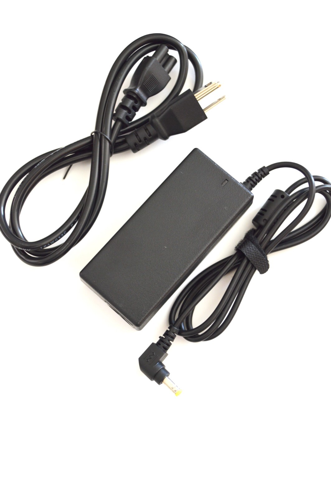 Adapter Charger For Toshiba Satellite L775-S7243 L775-S7245 L775-S7248 L775S7250