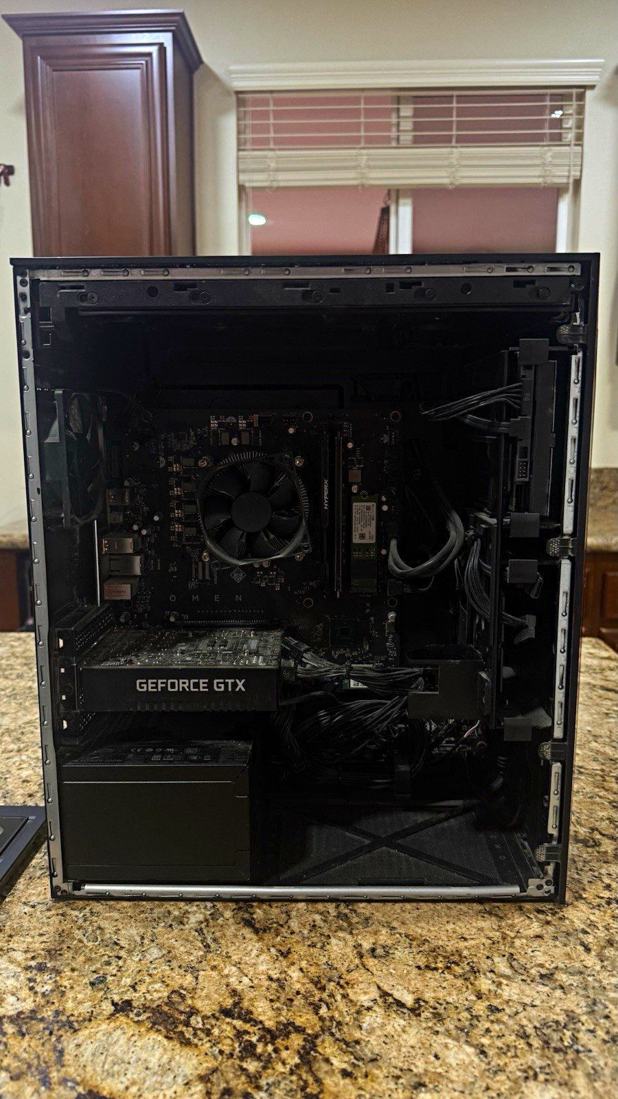 HP OMEN Obelisk Gaming Desktop Tower PC 875-0127c Black SSD GeForce GTX