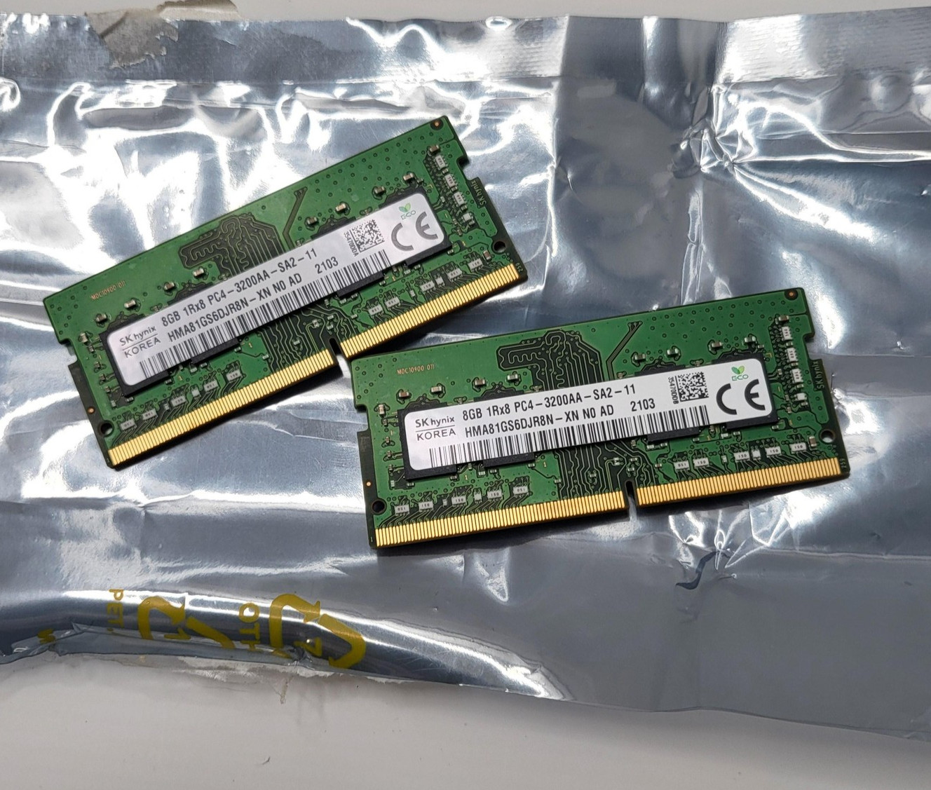 SK Hynix 16GB 2x8GB DDR4-3200 PC4-25600 SO-DIMM Laptop RAM Memory HMA81GS6DJR8N