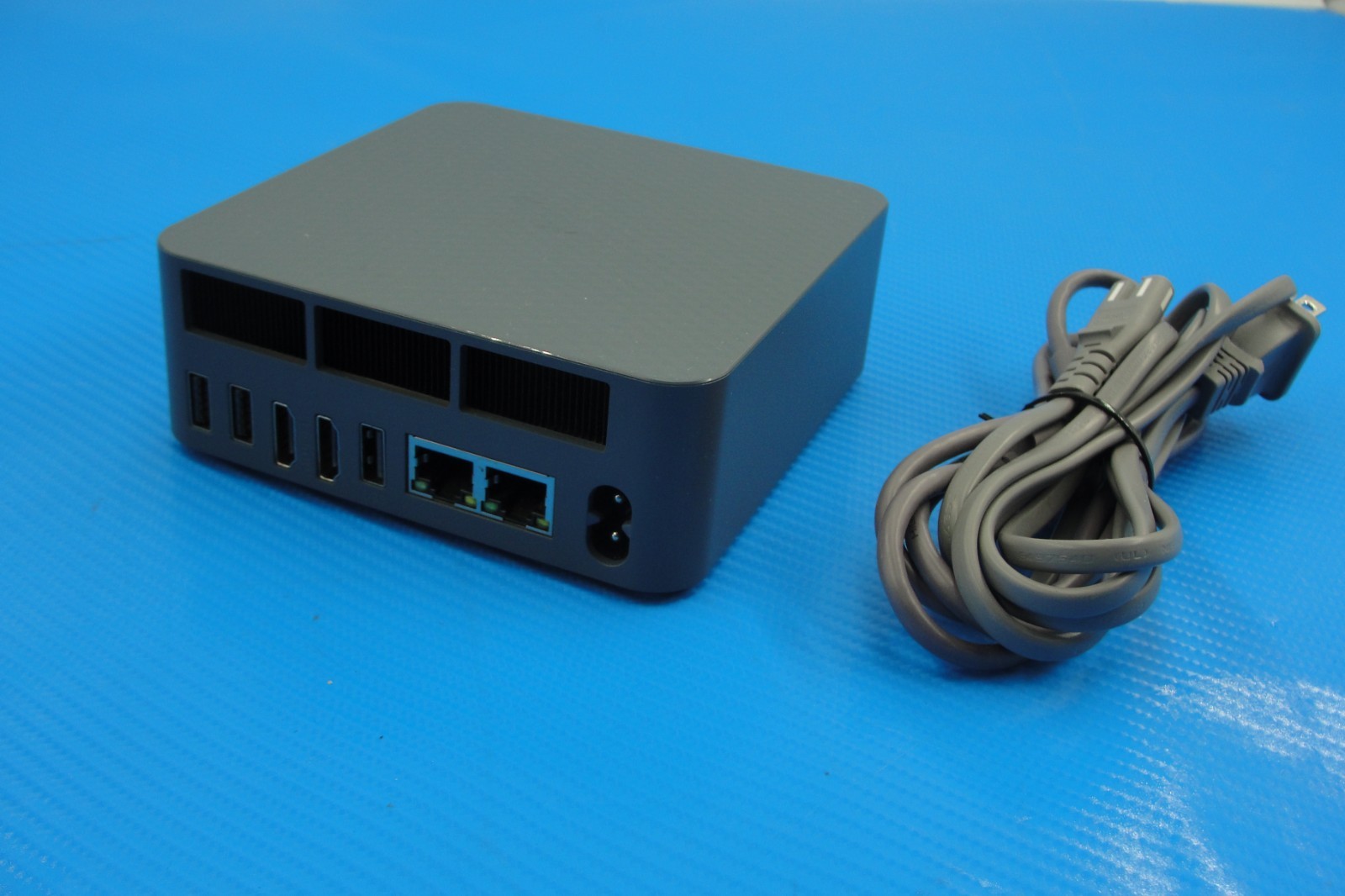 Beelink EQR5 Ryzen 5 Pro 5650U 16GB 500GB SSD Mini Desktop PC WIFI BT Win 11 Pro
