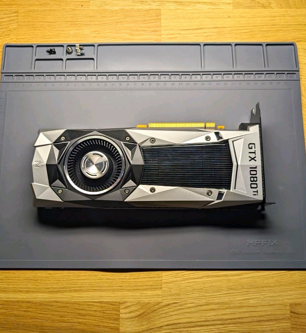 (NEW THERMAL PASTE + TESTED) NVIDIA GeForce GTX 1080 Ti 11GB FE Founders Edition