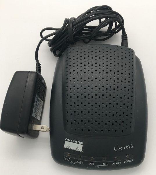 Cisco 678, pcba: 800-06446-05 rev-a0, with power adapters