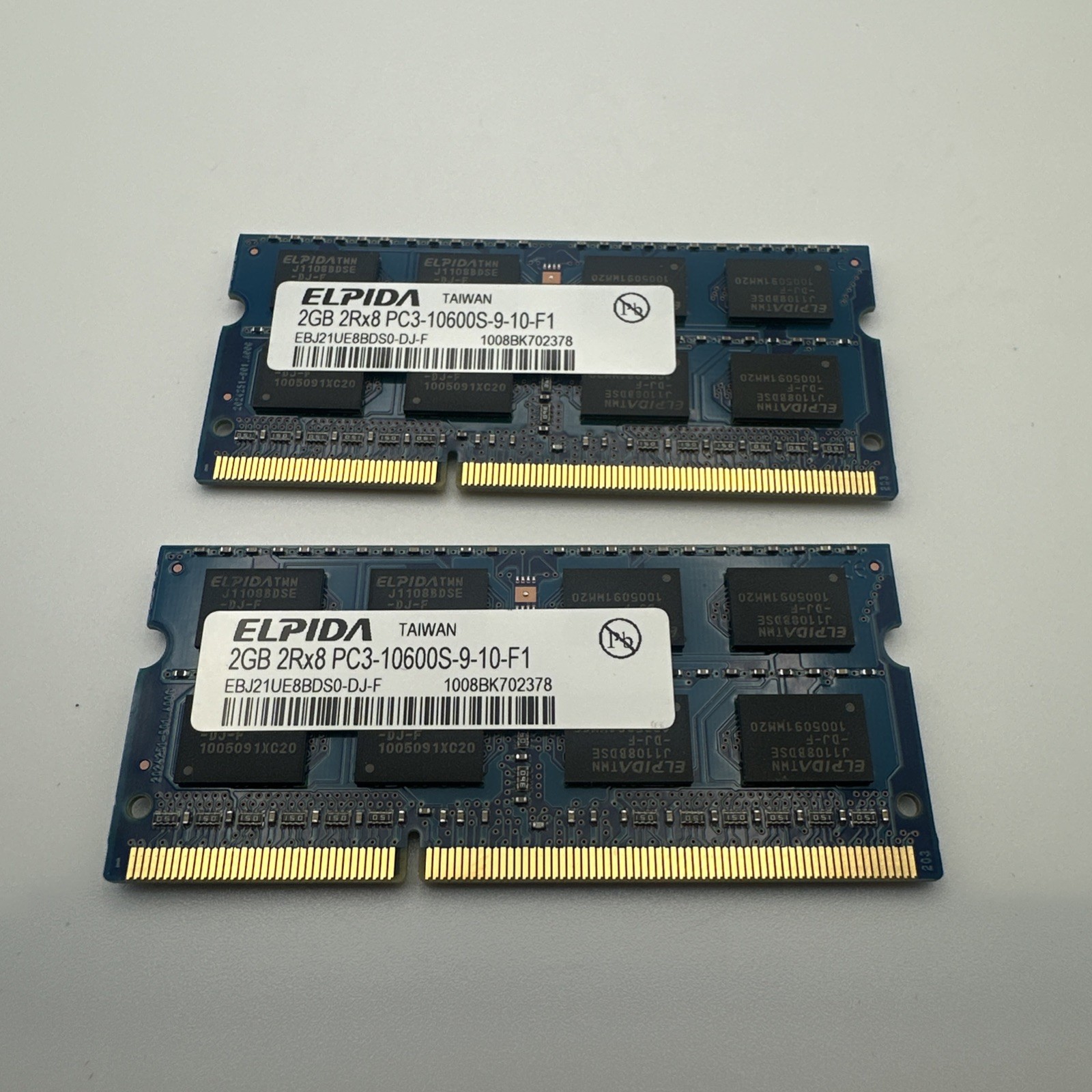 Elpida 2GB 2RX8 PC3 10600S-9-10-F1 (EBJ21UE8BDS0-DJ-F) Laptop RAM