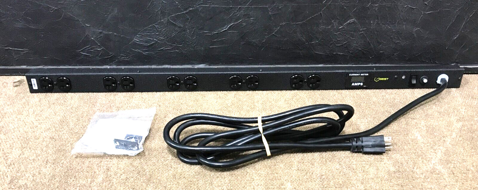 Vertiv Geist VRTAA100-1025 Metered PDU NEMA 5-20P 120v  ✅❤️️✅❤️️ NEW OPEN BOX