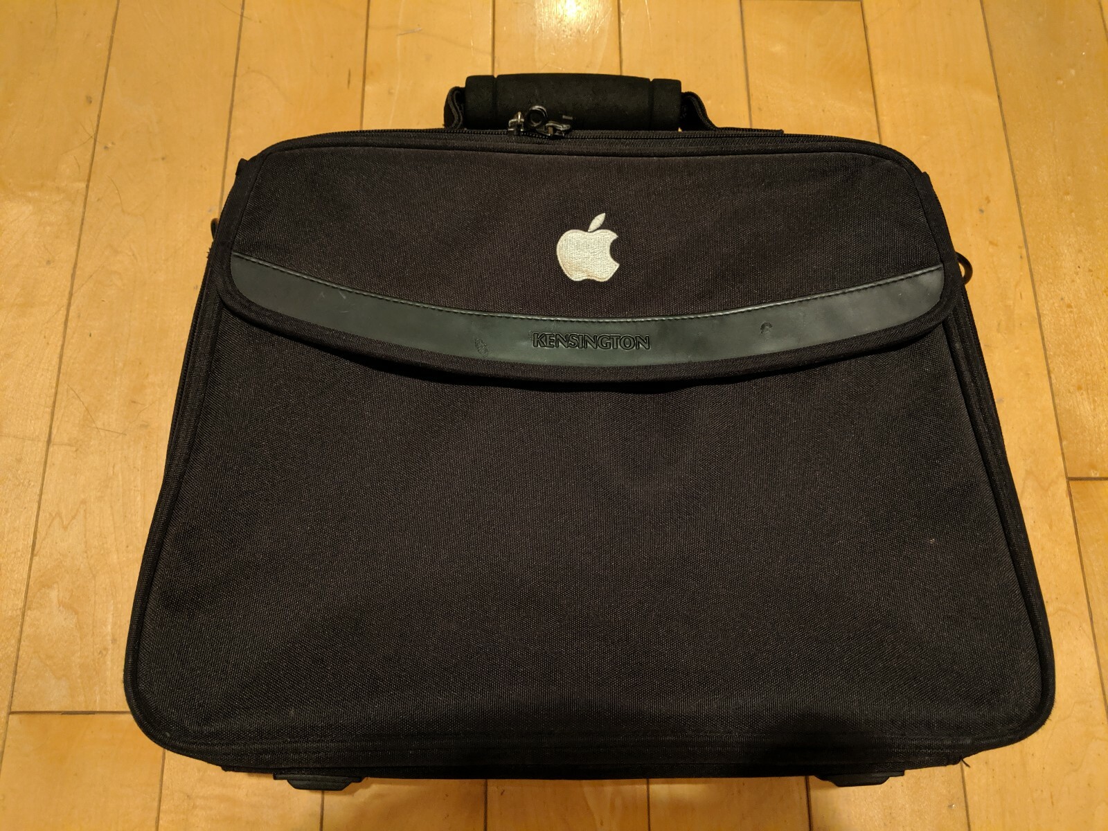 Vintage Apple Kensington Laptop Bag - Retro MacBook Messenger Crossbody