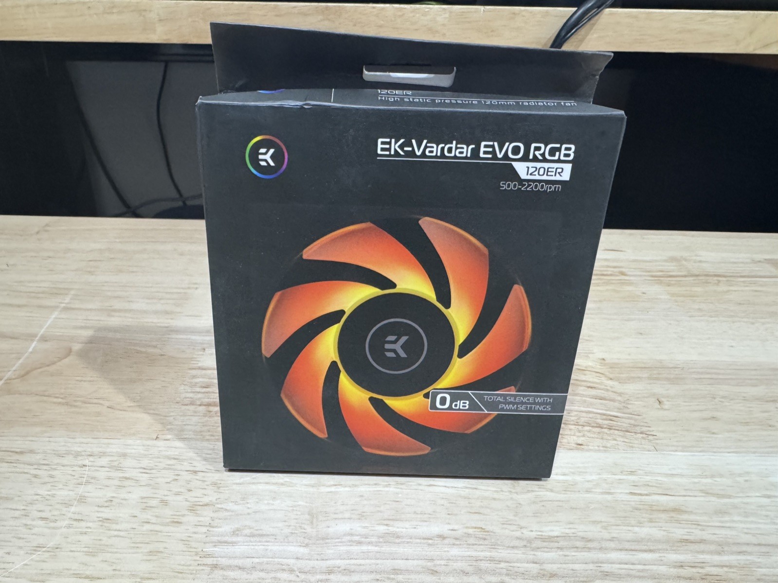 EK-Vardar EVO RGB High Static 120mm Radiator Fan Total Silence W/ PWM Settings 
