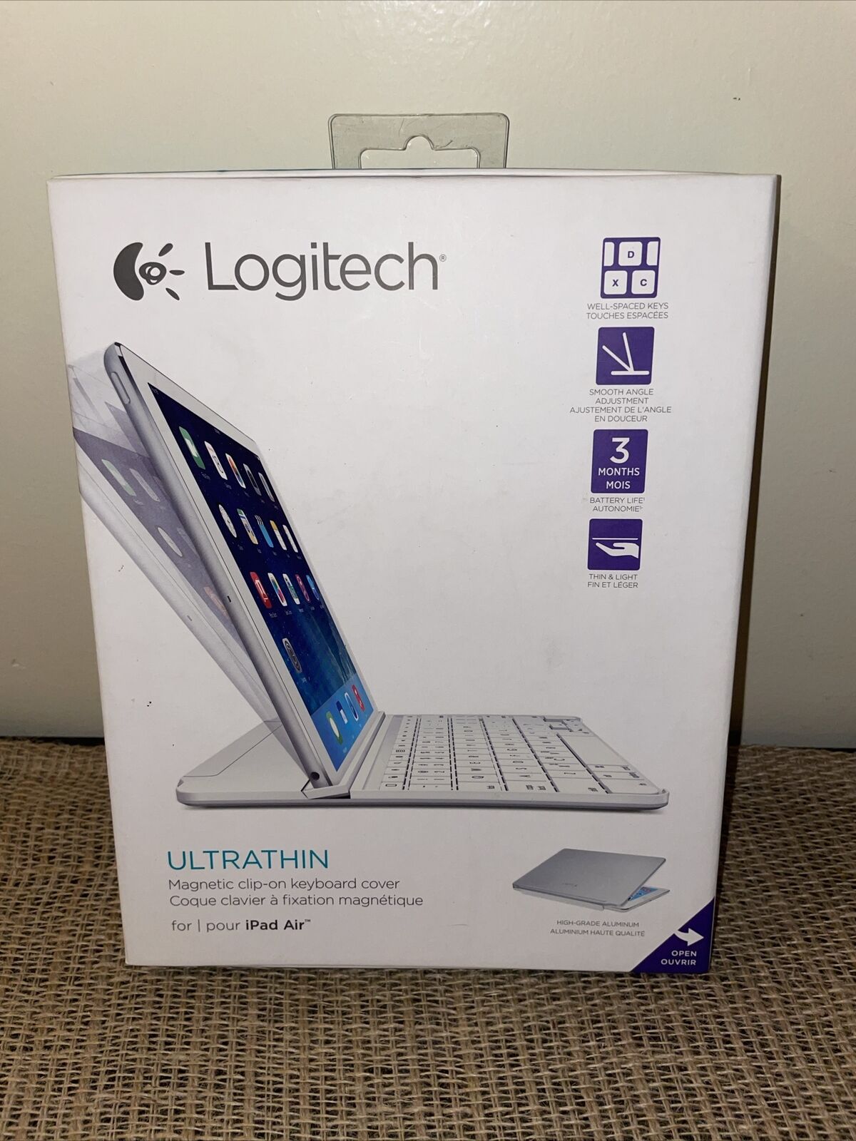New Logitech Ultrathin Apple iPad Air Magnetic Clip On Keyboard Cover Case