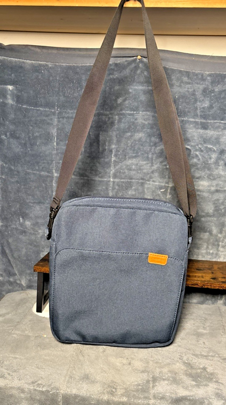 MoKo 9-11 Inch Tablet Sleeve Bag Handle Carrying Case with inch, Indigo 